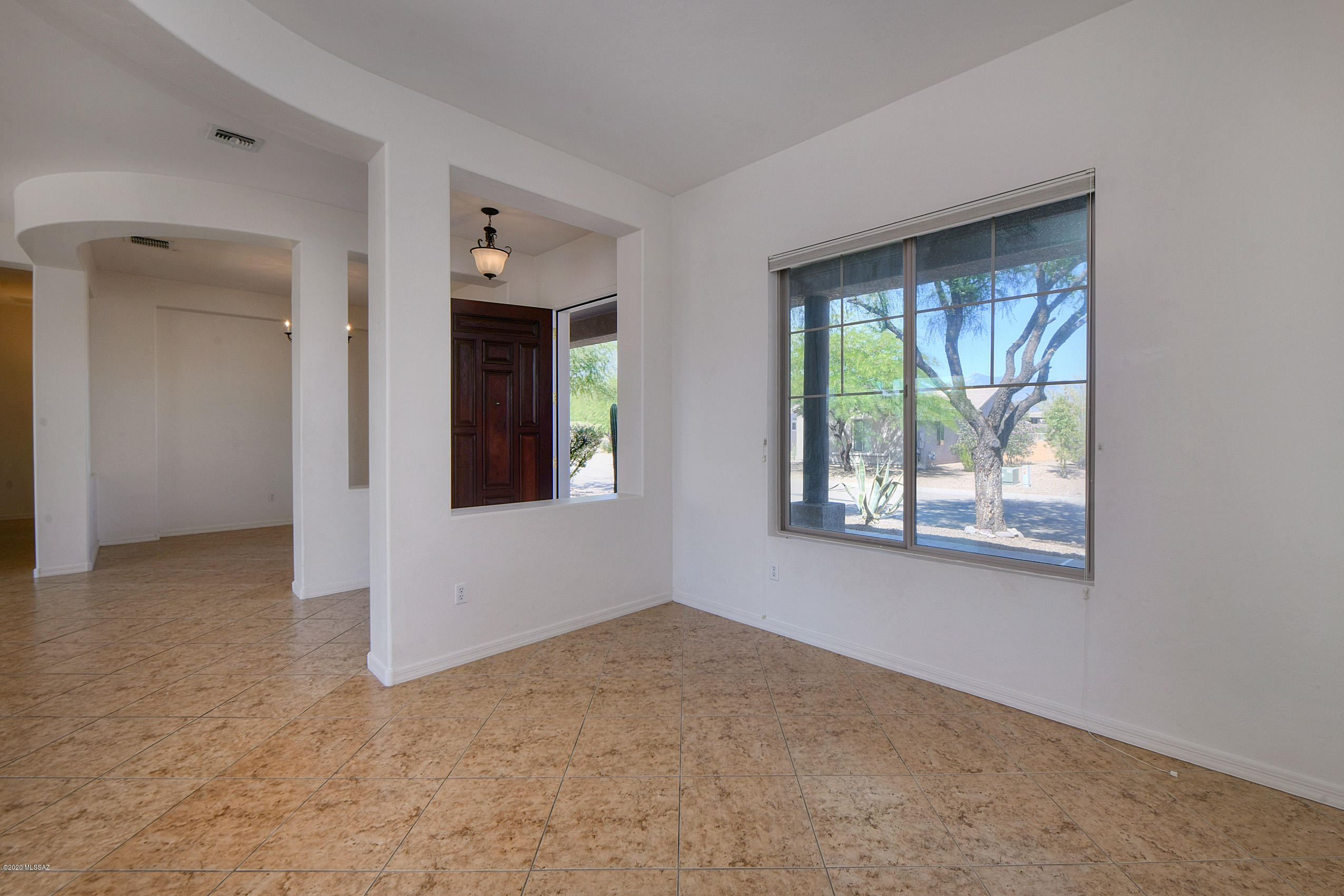 9790 S Camino De La Artina