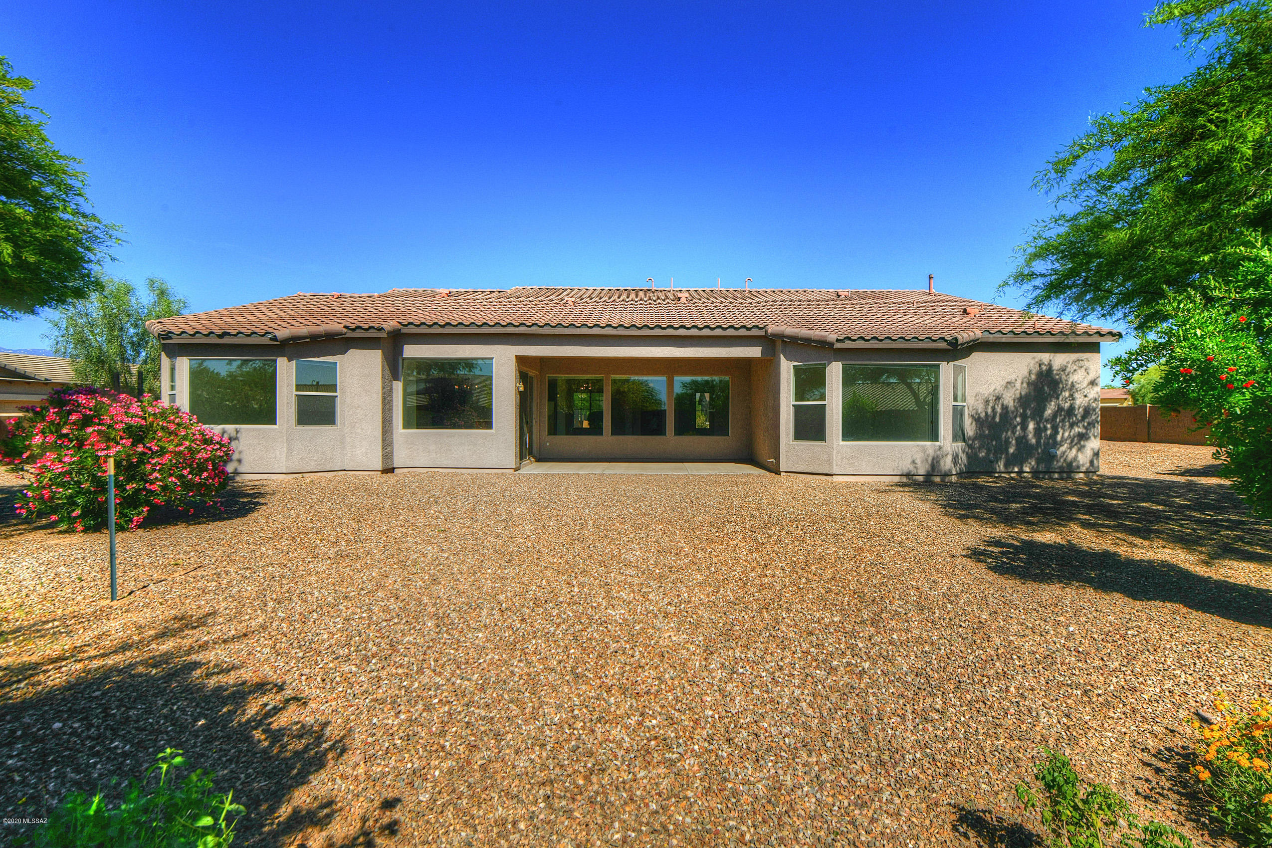 9790 S Camino De La Artina