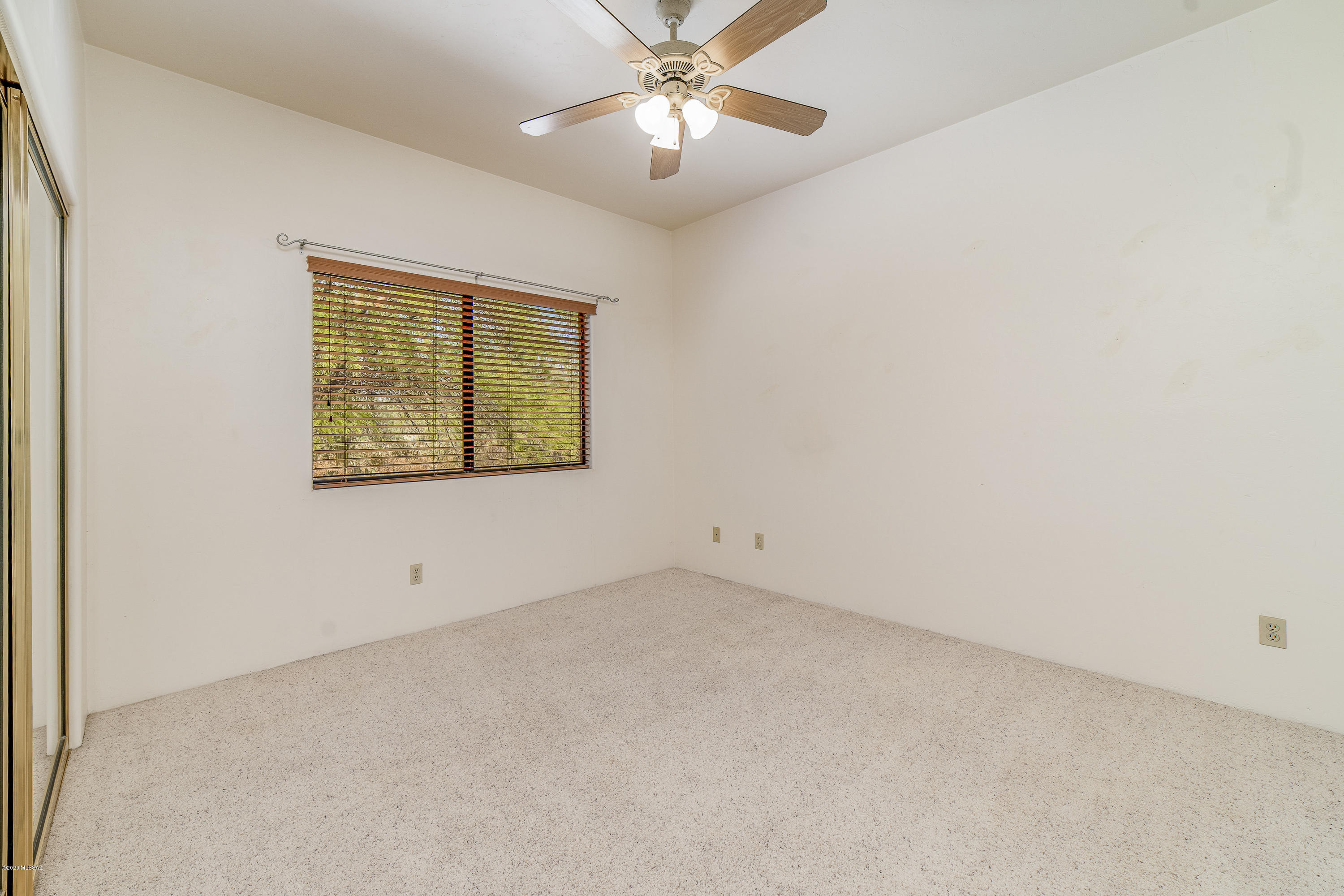 3955 W Potvin Lane