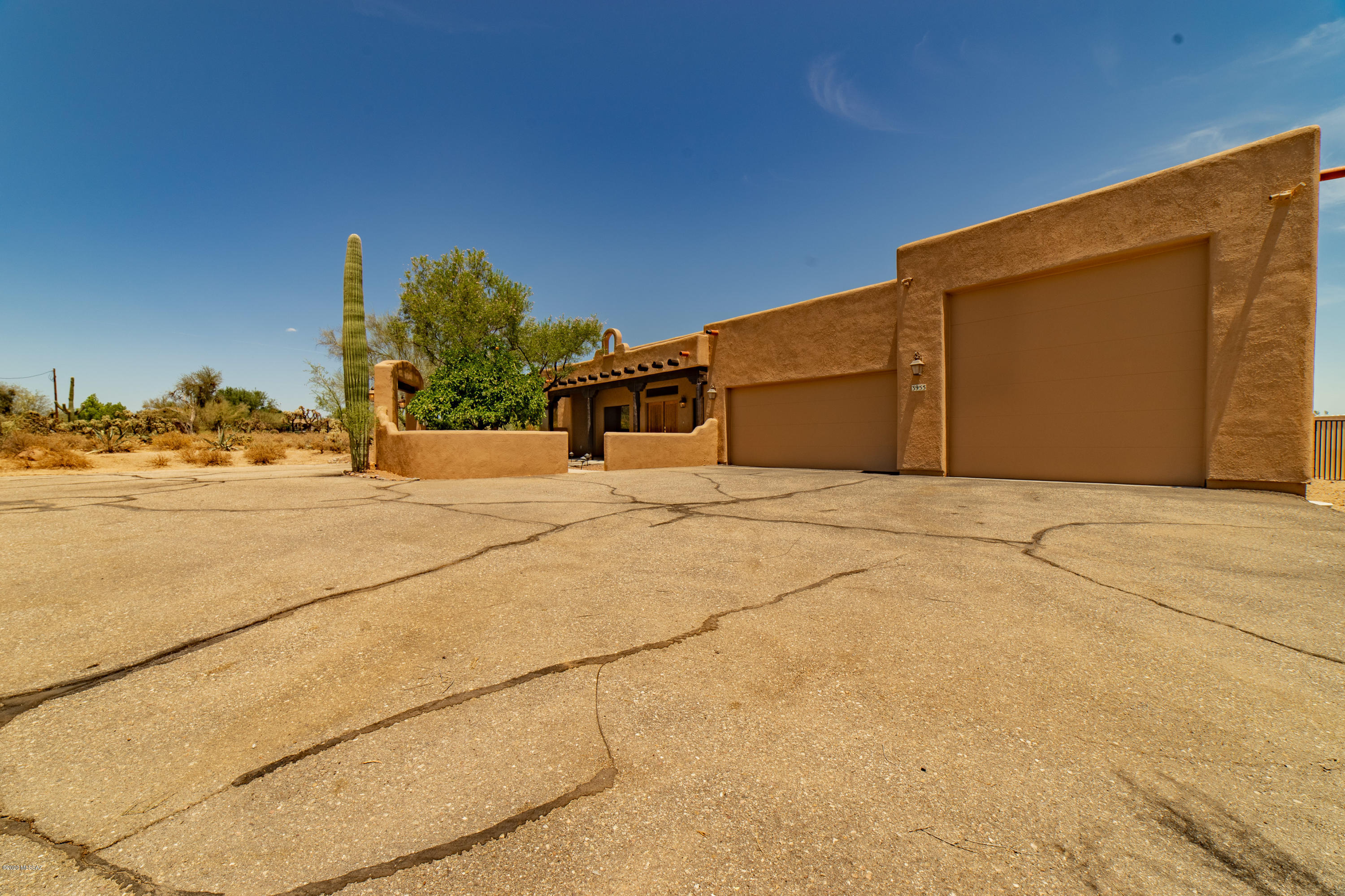 3955 W Potvin Lane