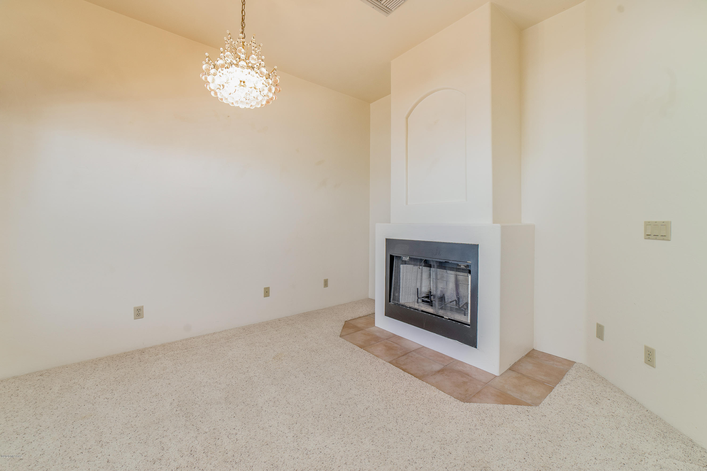 3955 W Potvin Lane