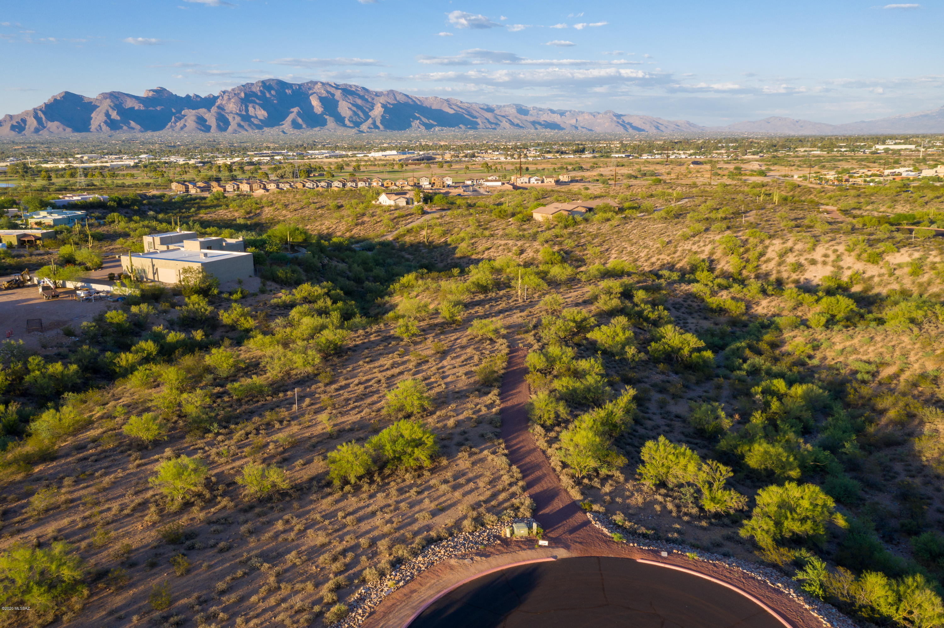 2850 W Black Cloud Court Unit: 10