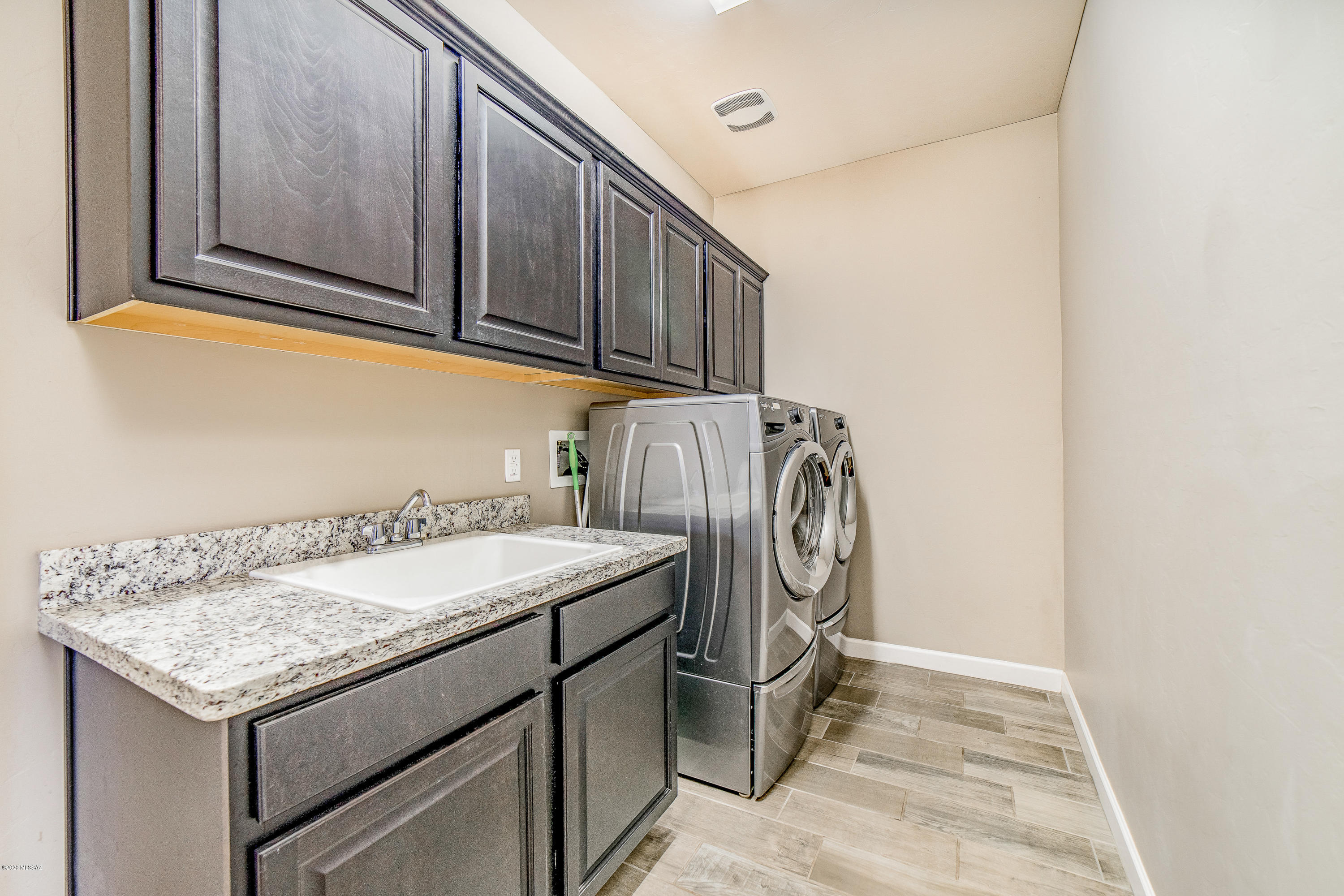 8534 N Gaetano Loop