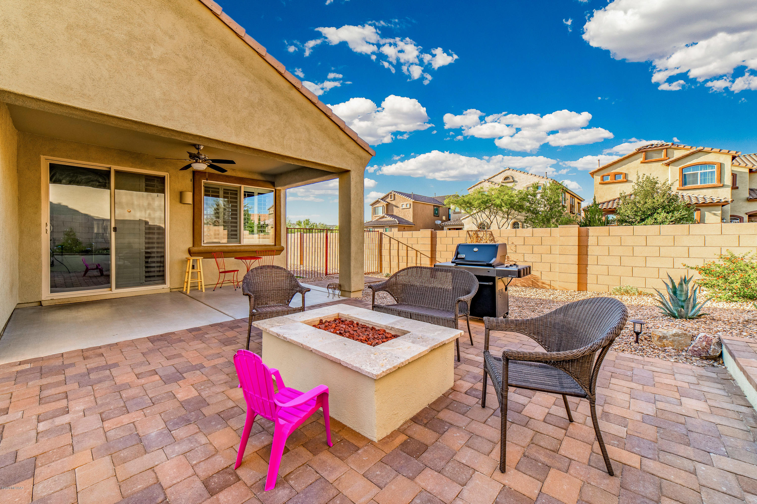 8534 N Gaetano Loop