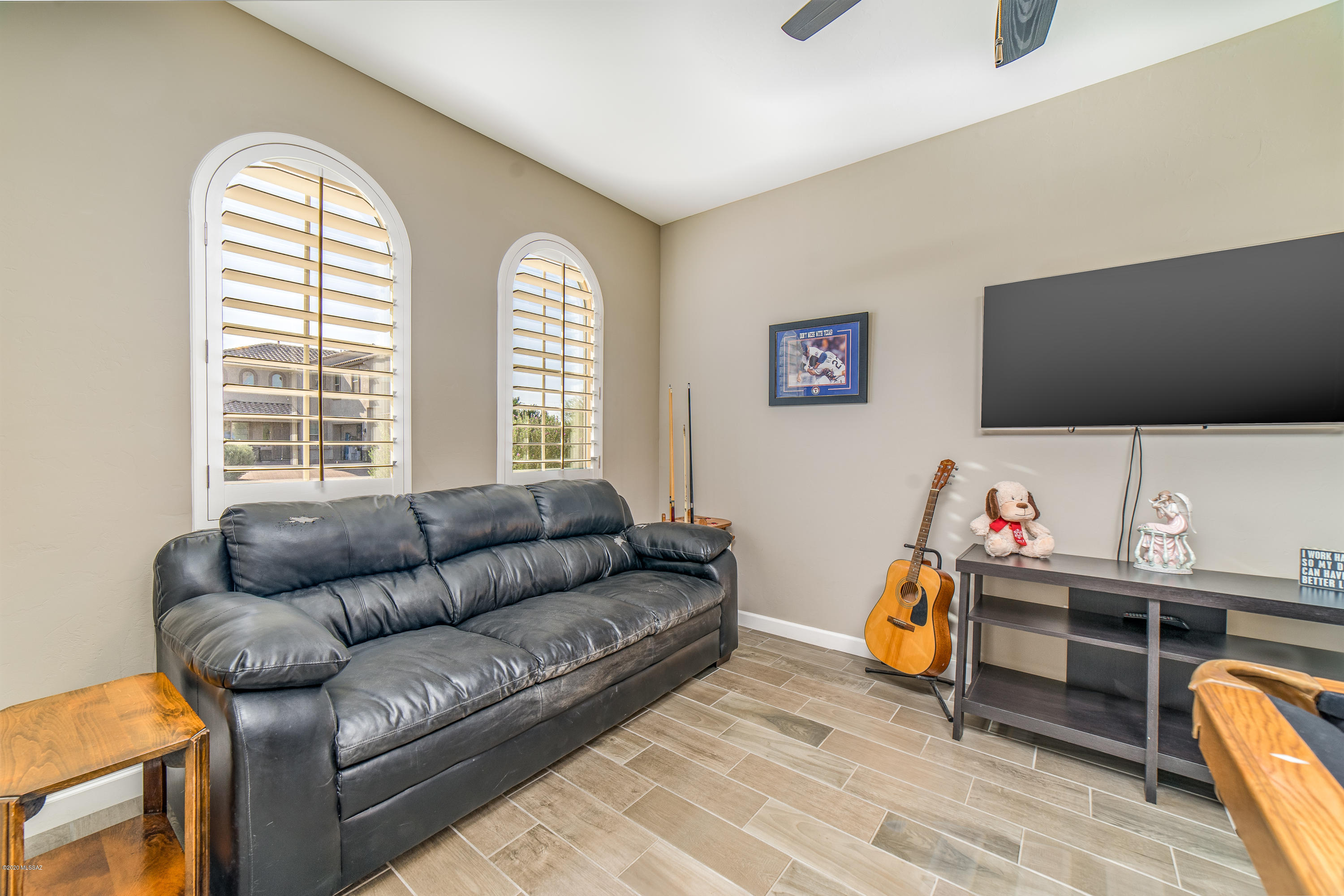 8534 N Gaetano Loop