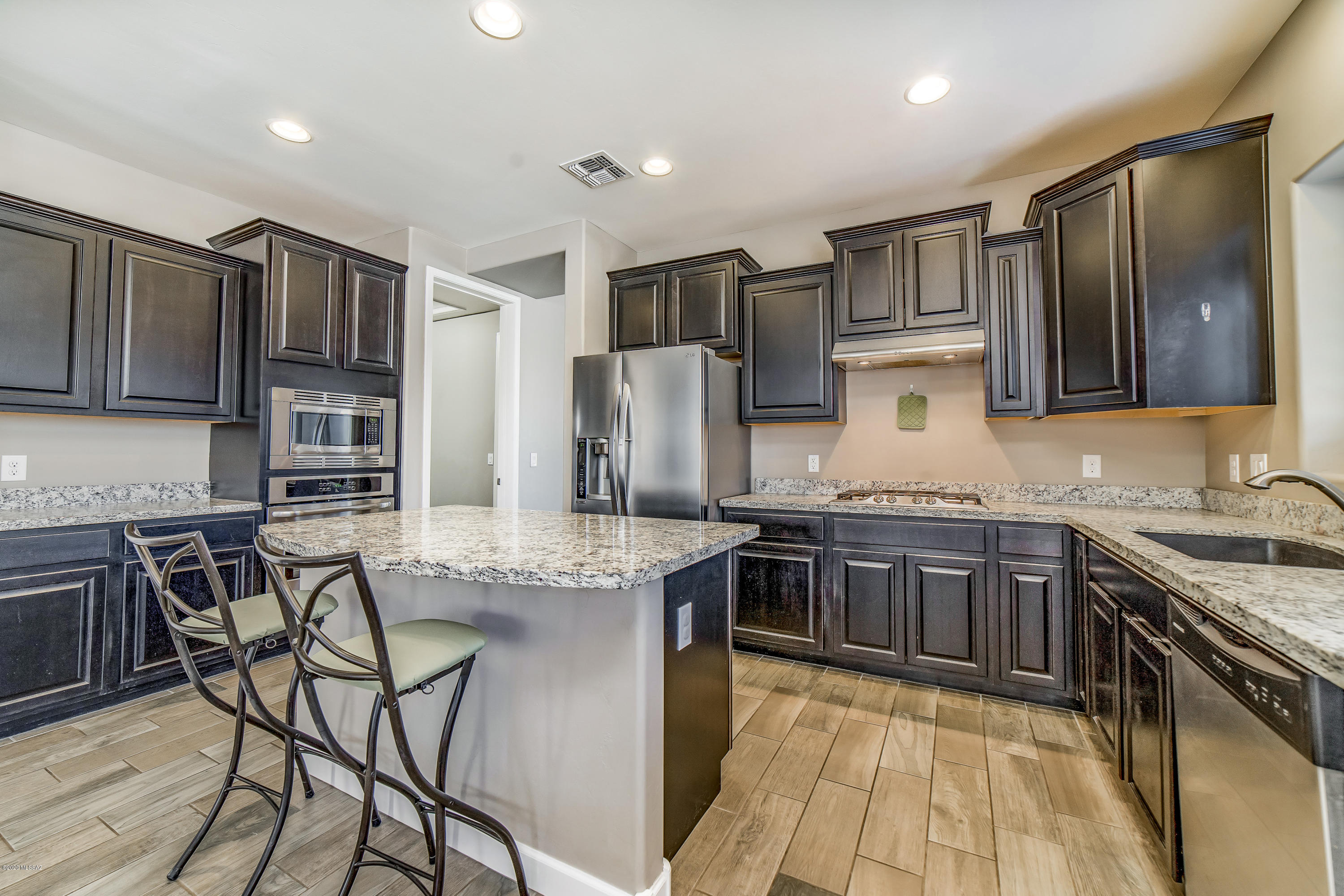 8534 N Gaetano Loop