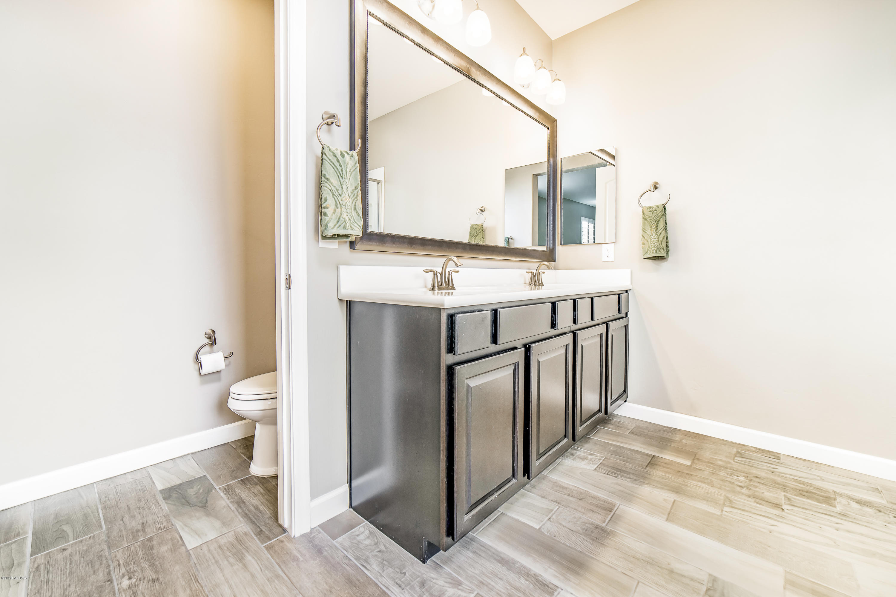 8534 N Gaetano Loop