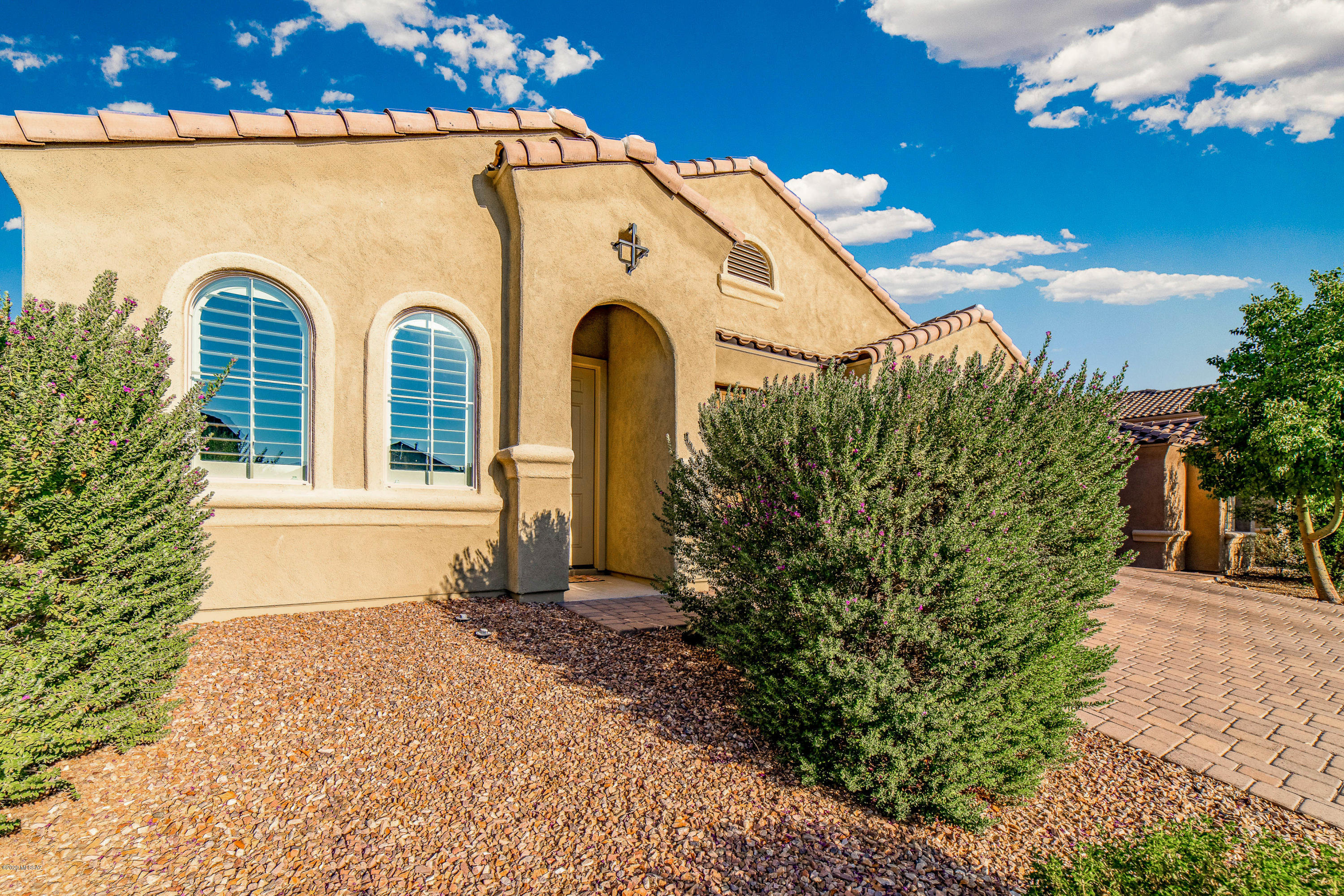 8534 N Gaetano Loop