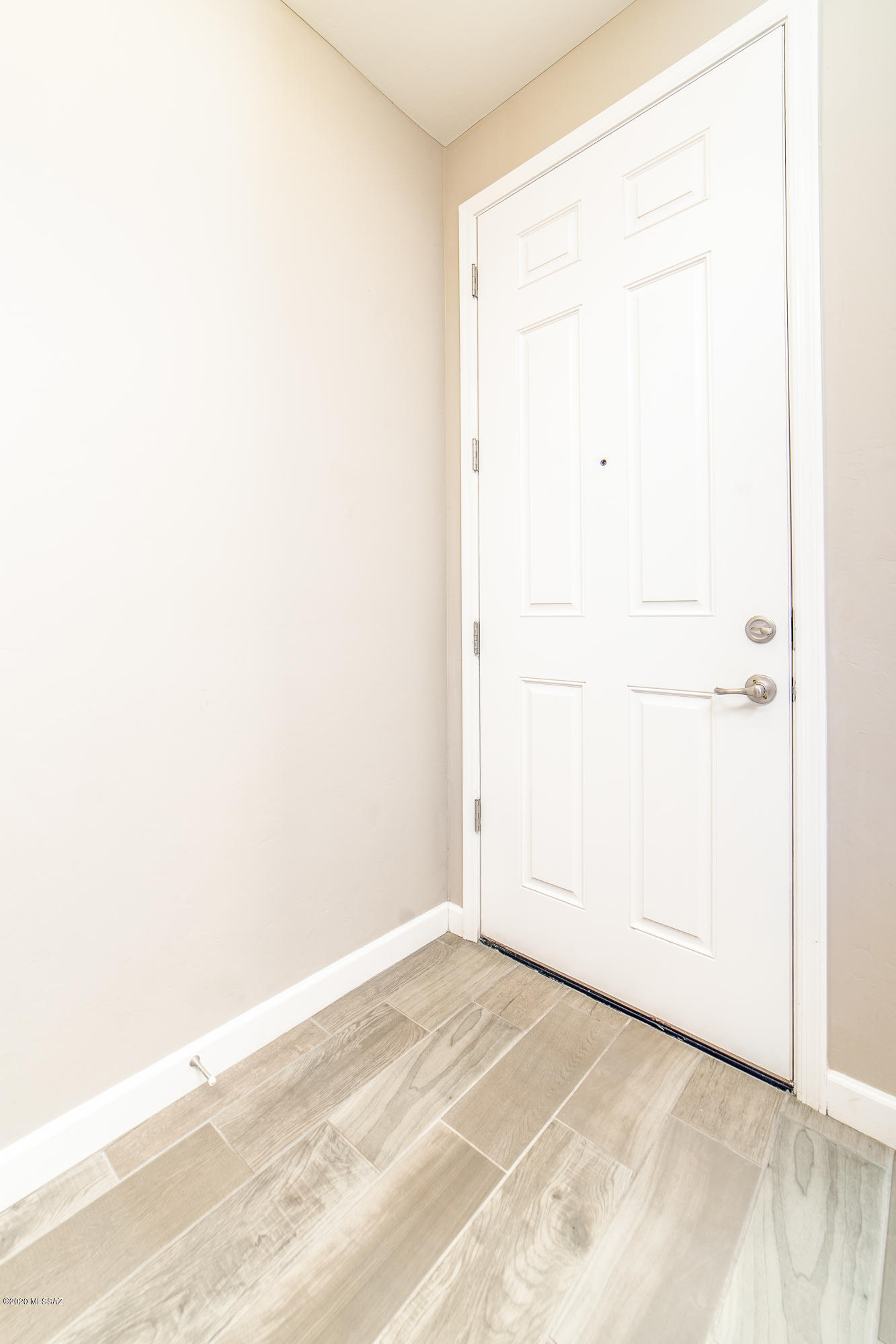 8534 N Gaetano Loop