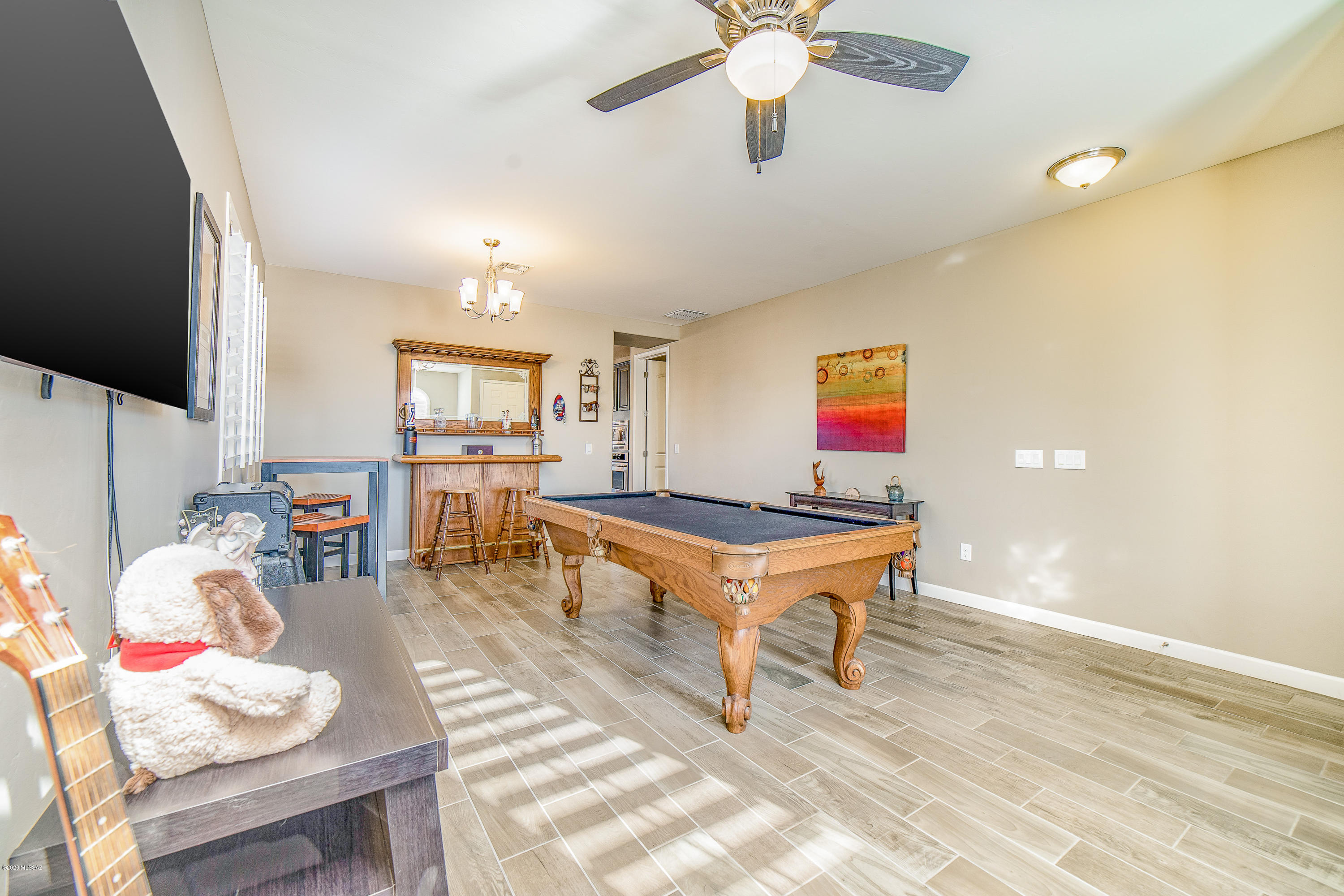 8534 N Gaetano Loop