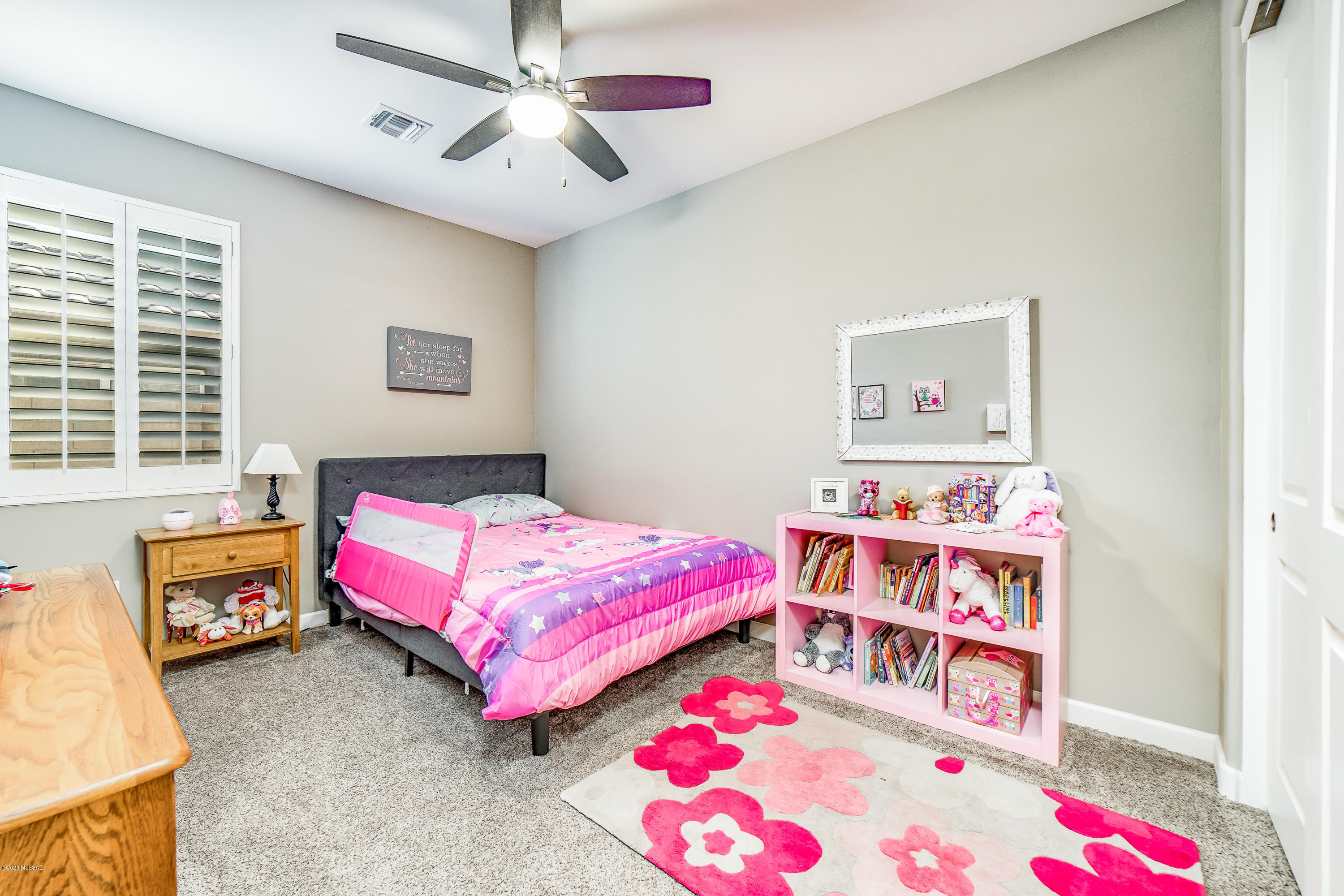 8534 N Gaetano Loop