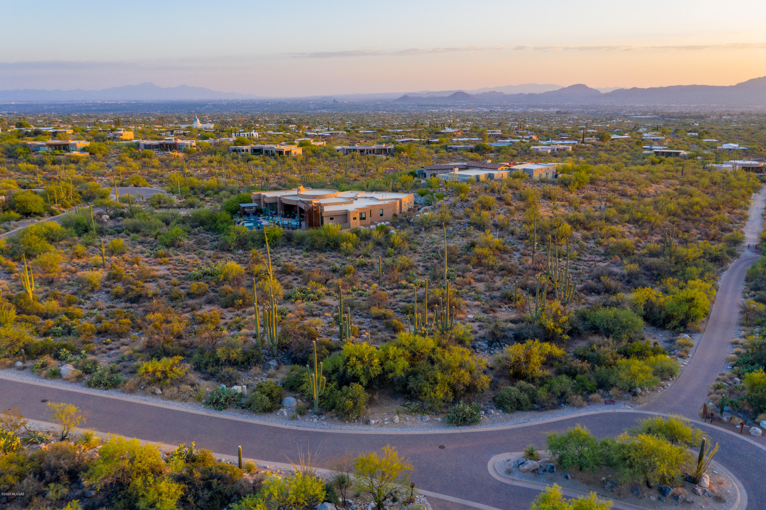 1496 E Canyon Spring Court Unit: 233