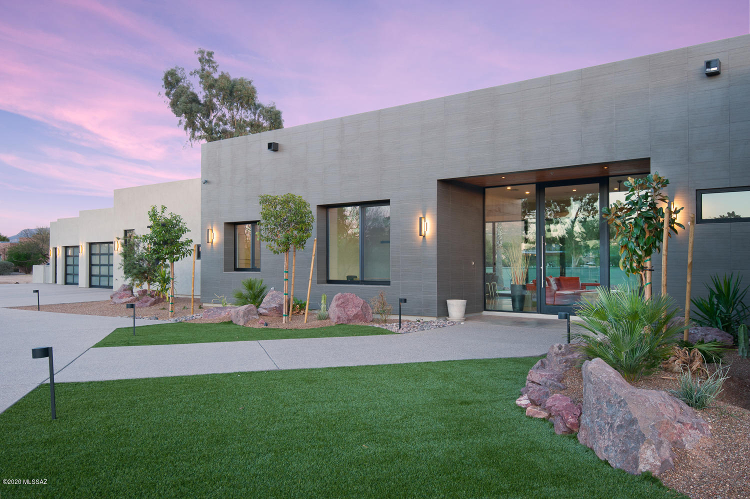 75 W Oro Valley Drive