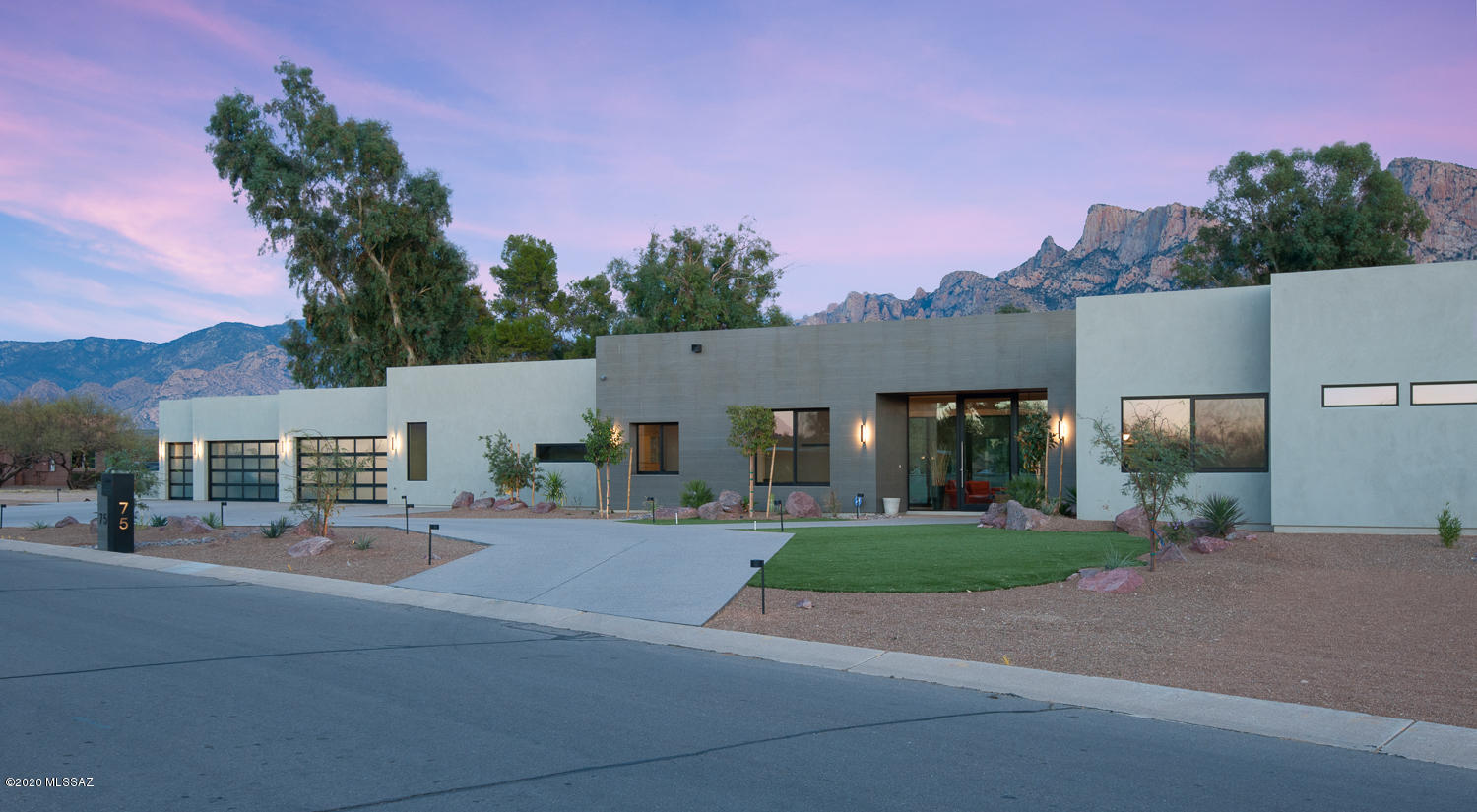 75 W Oro Valley Drive