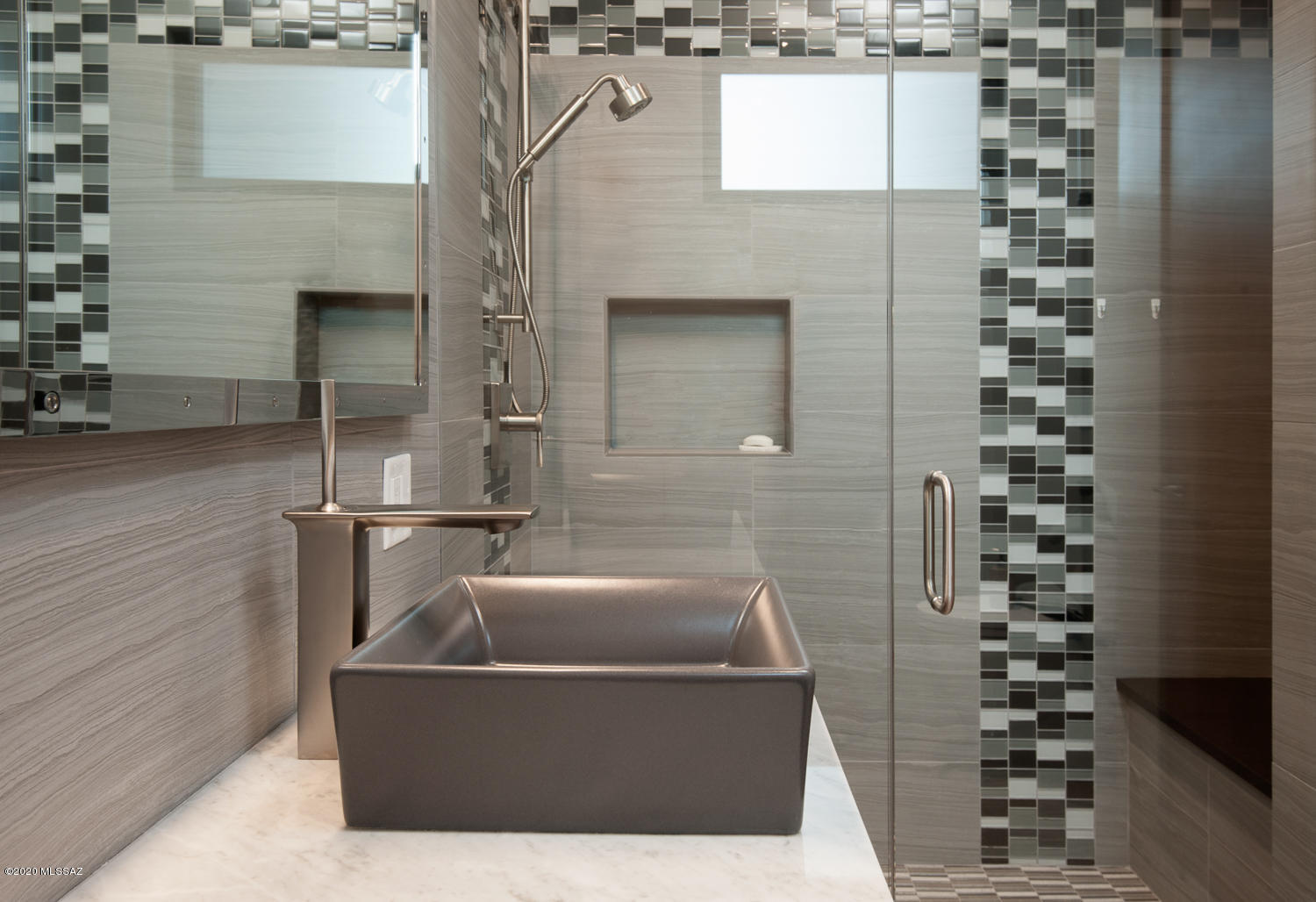 75 W Oro Valley Drive