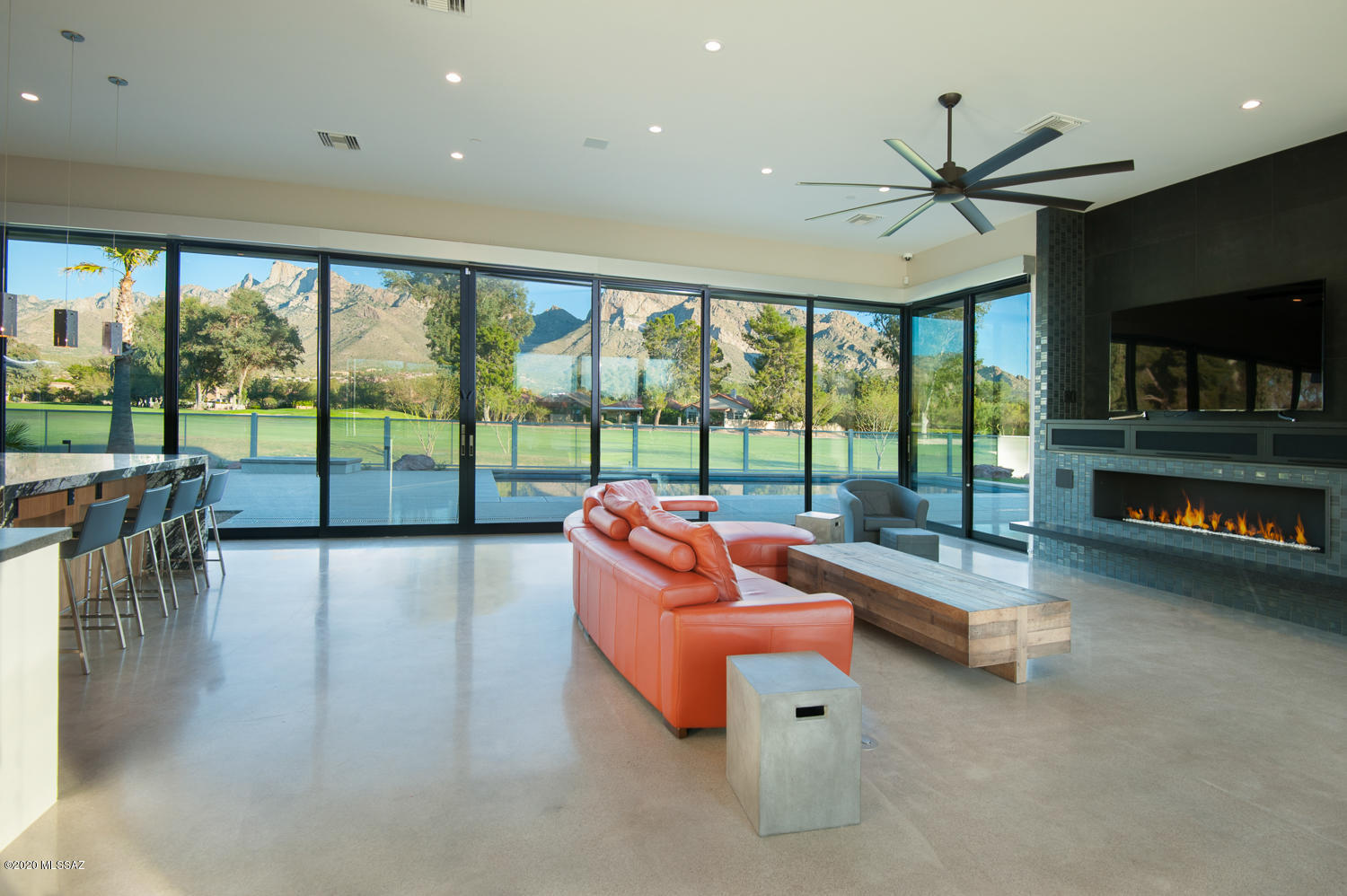 75 W Oro Valley Drive