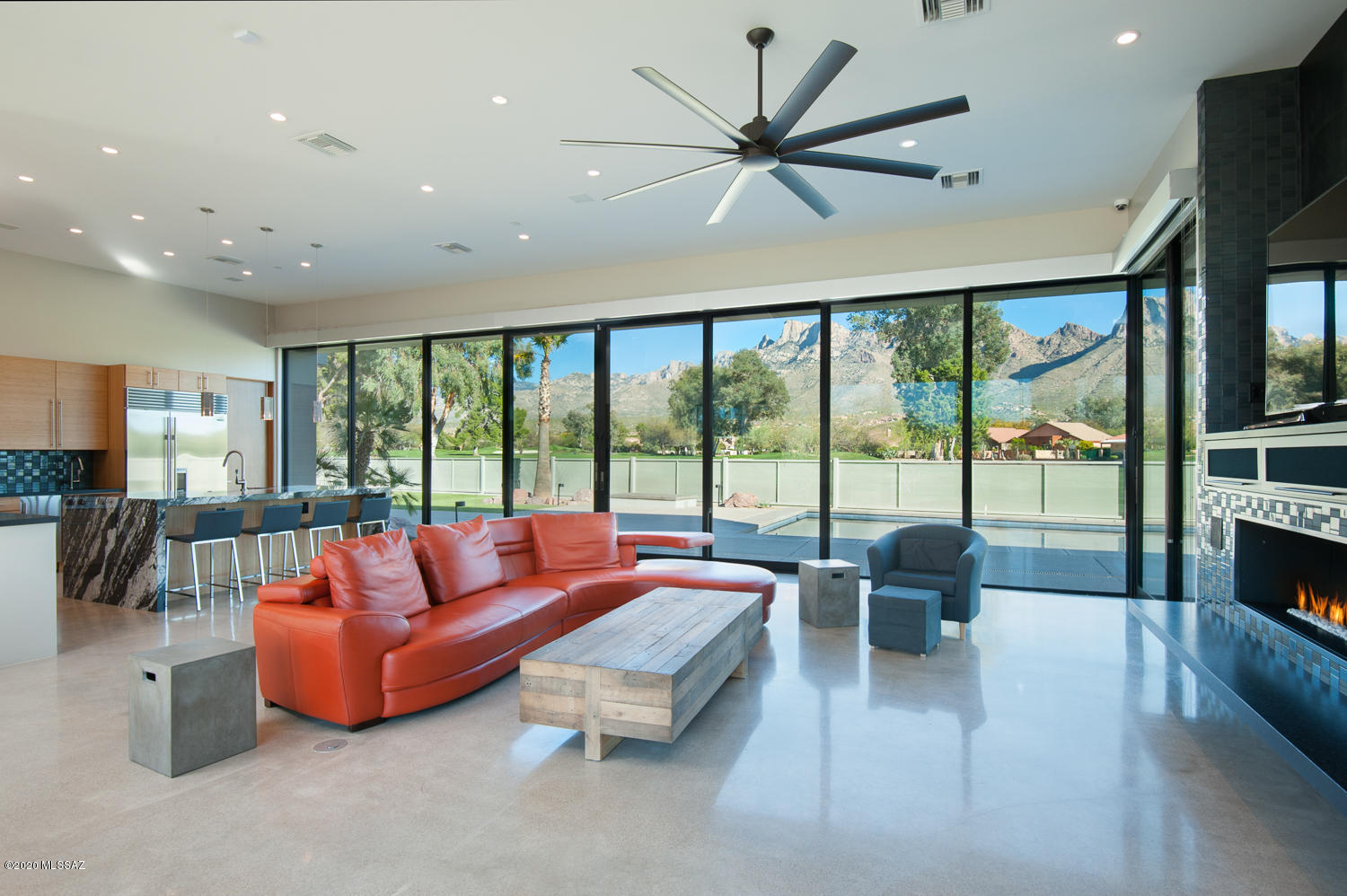 75 W Oro Valley Drive