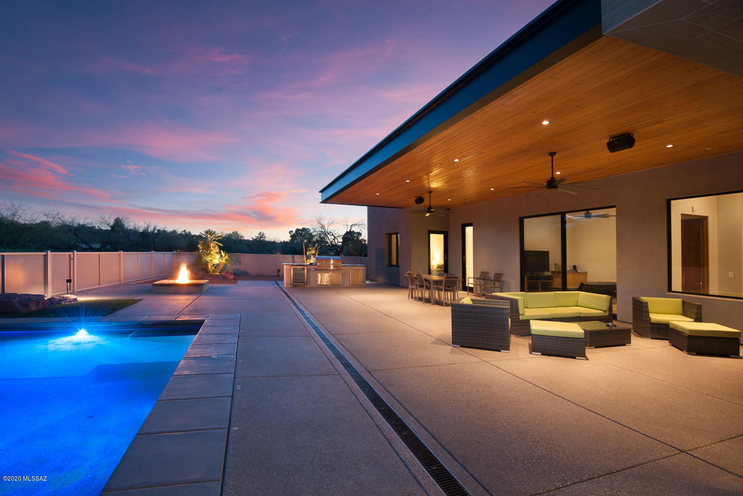 75 W Oro Valley Drive