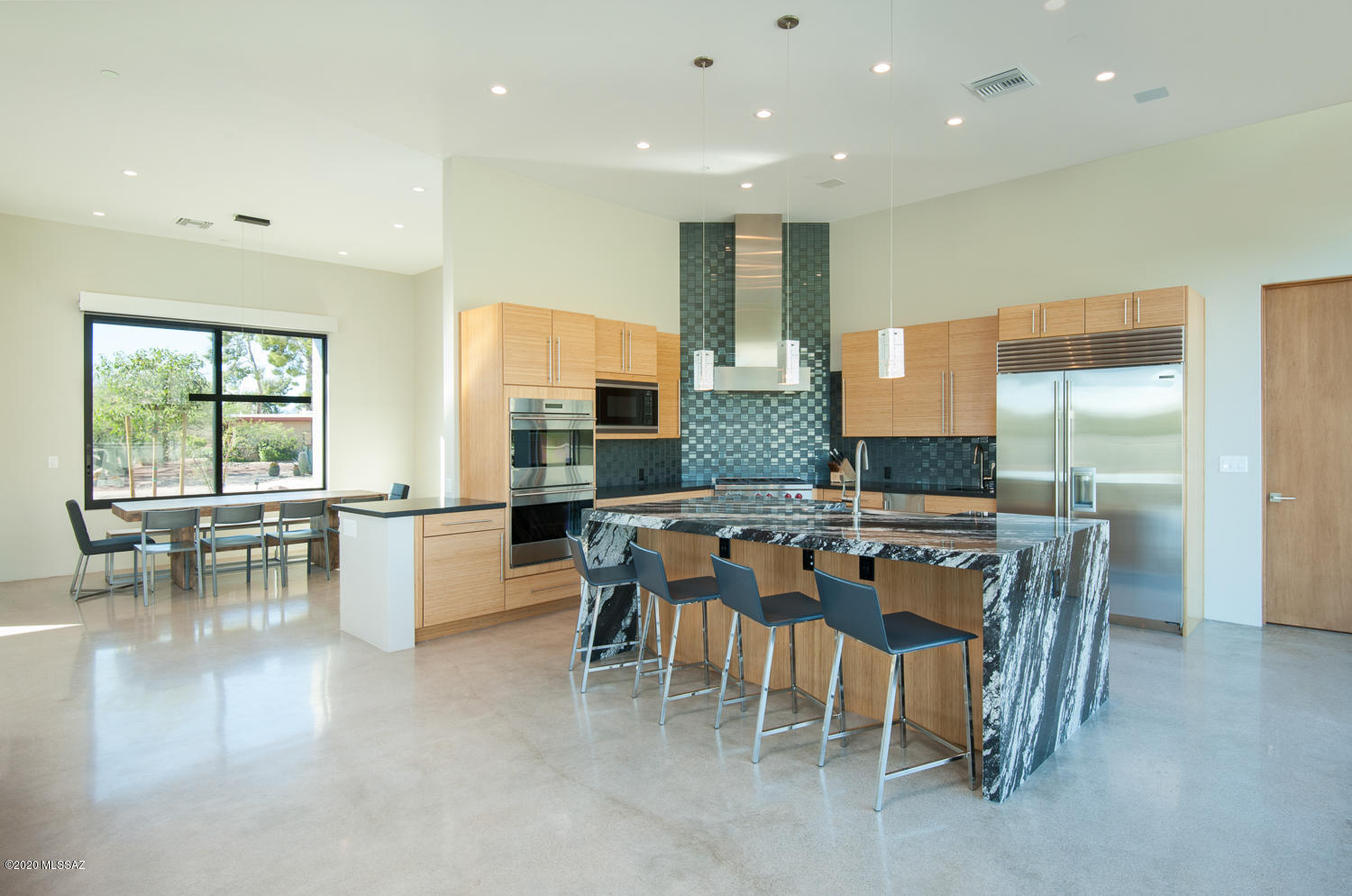 75 W Oro Valley Drive