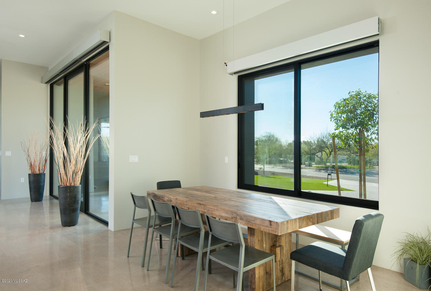 75 W Oro Valley Drive