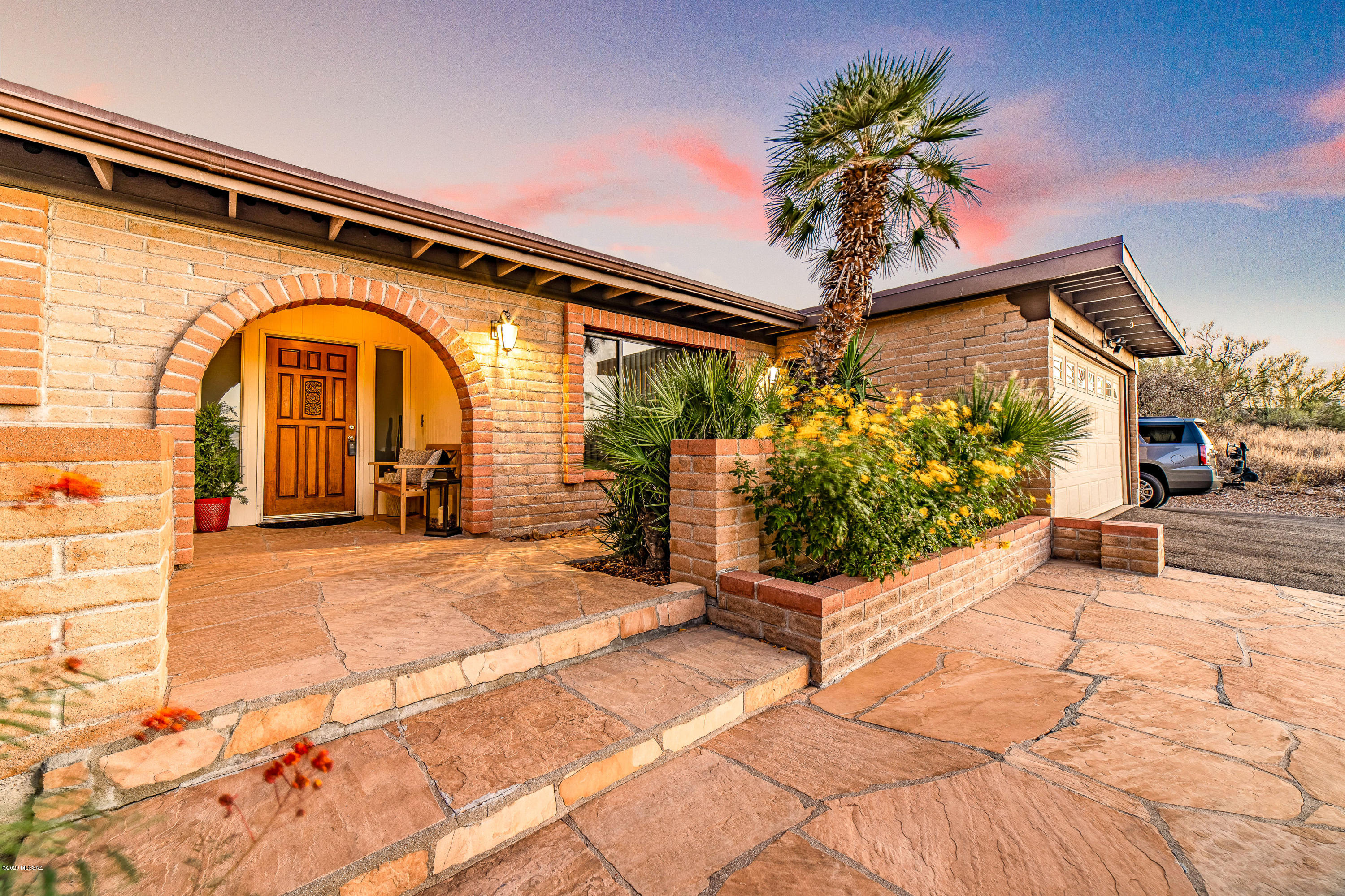 5960 N Camino Esquina