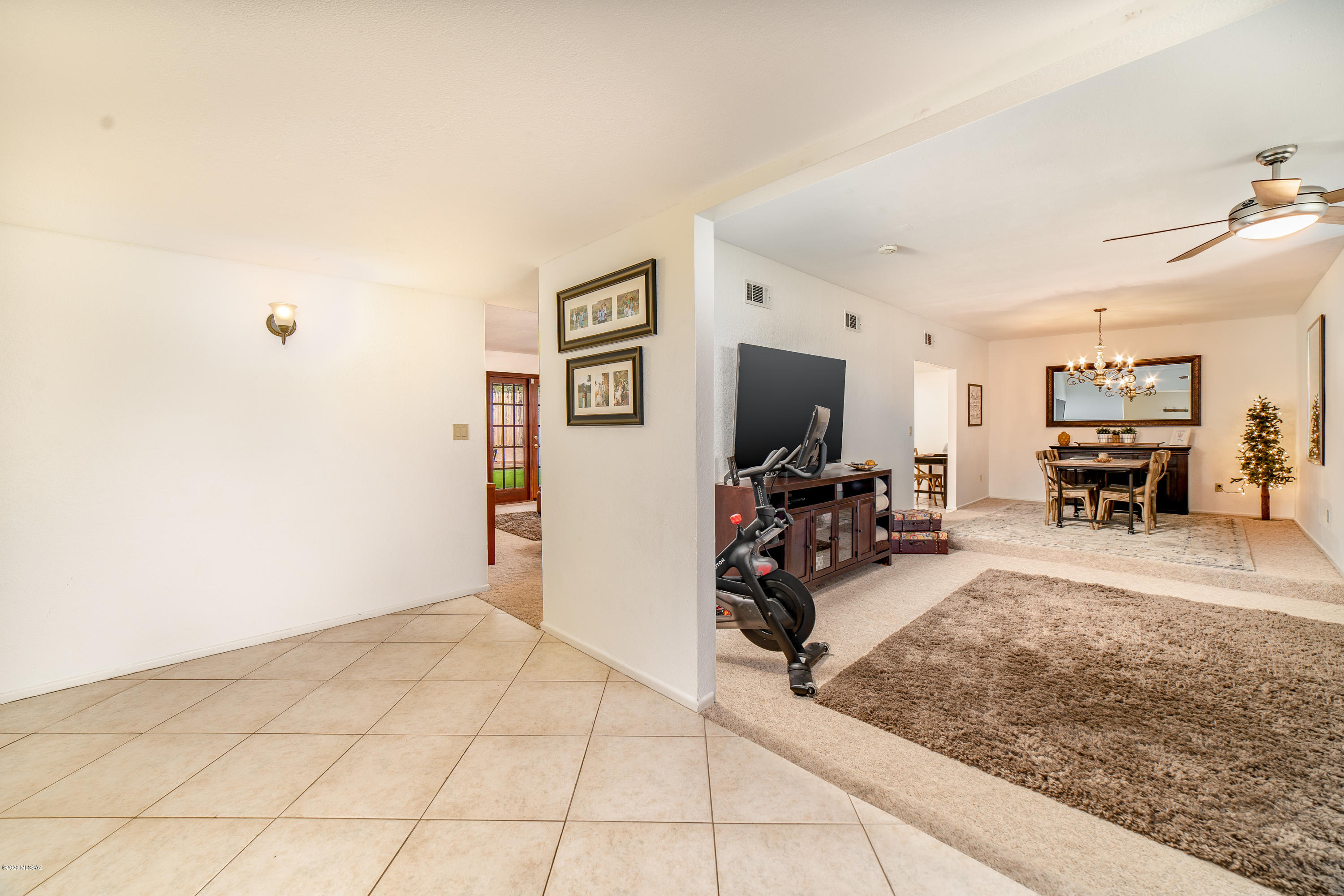 5960 N Camino Esquina