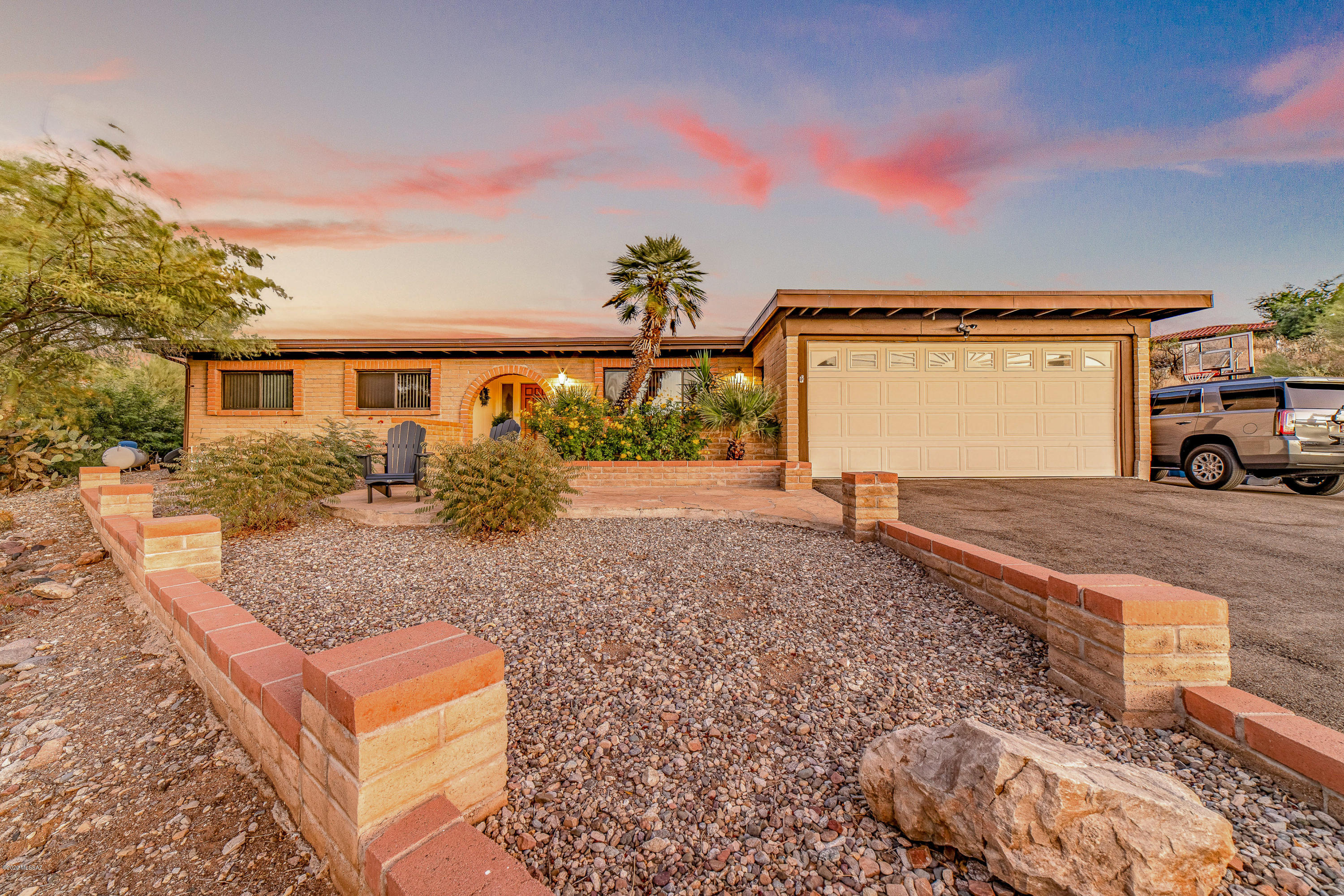 5960 N Camino Esquina