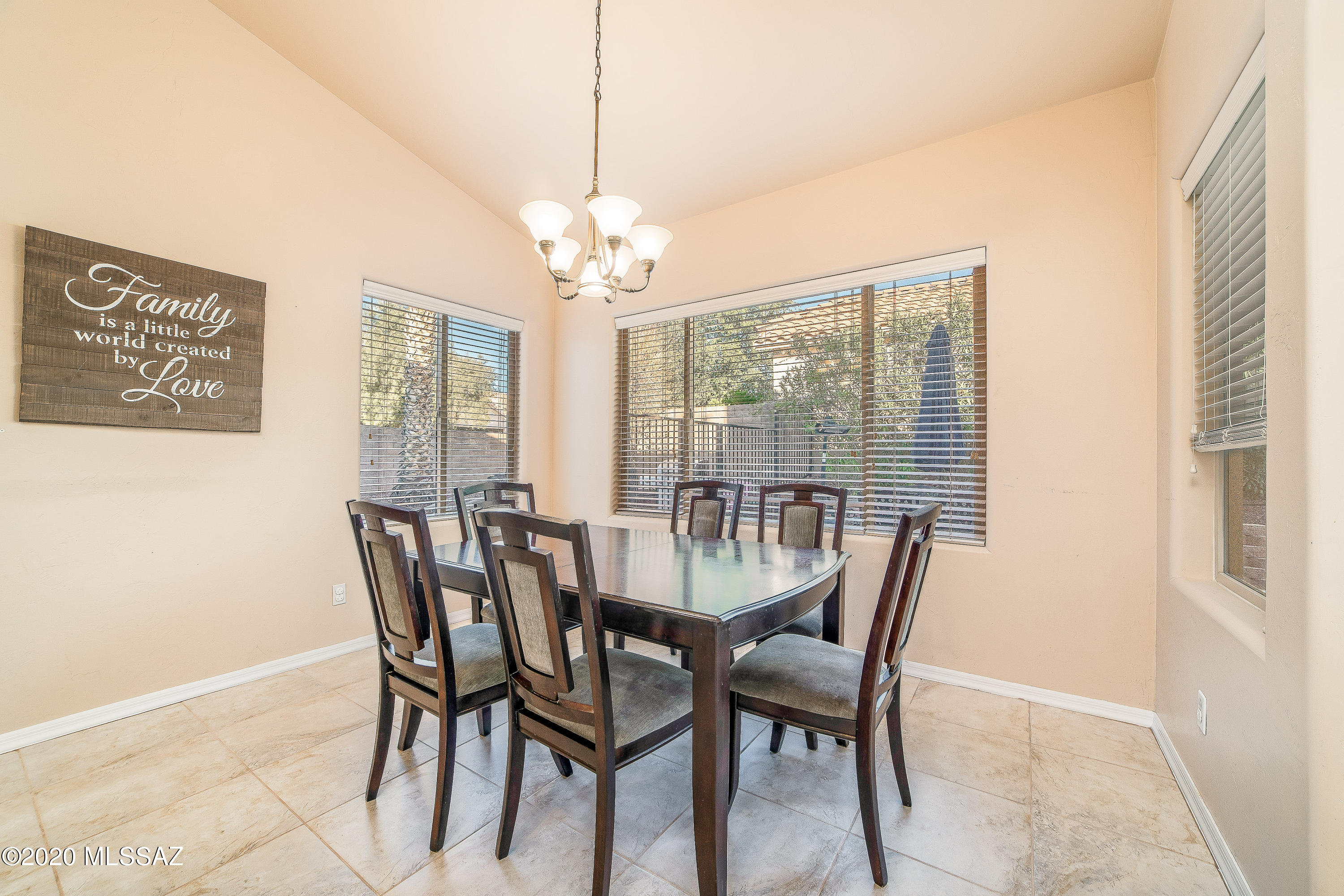 5440 N Ventana Vista Road