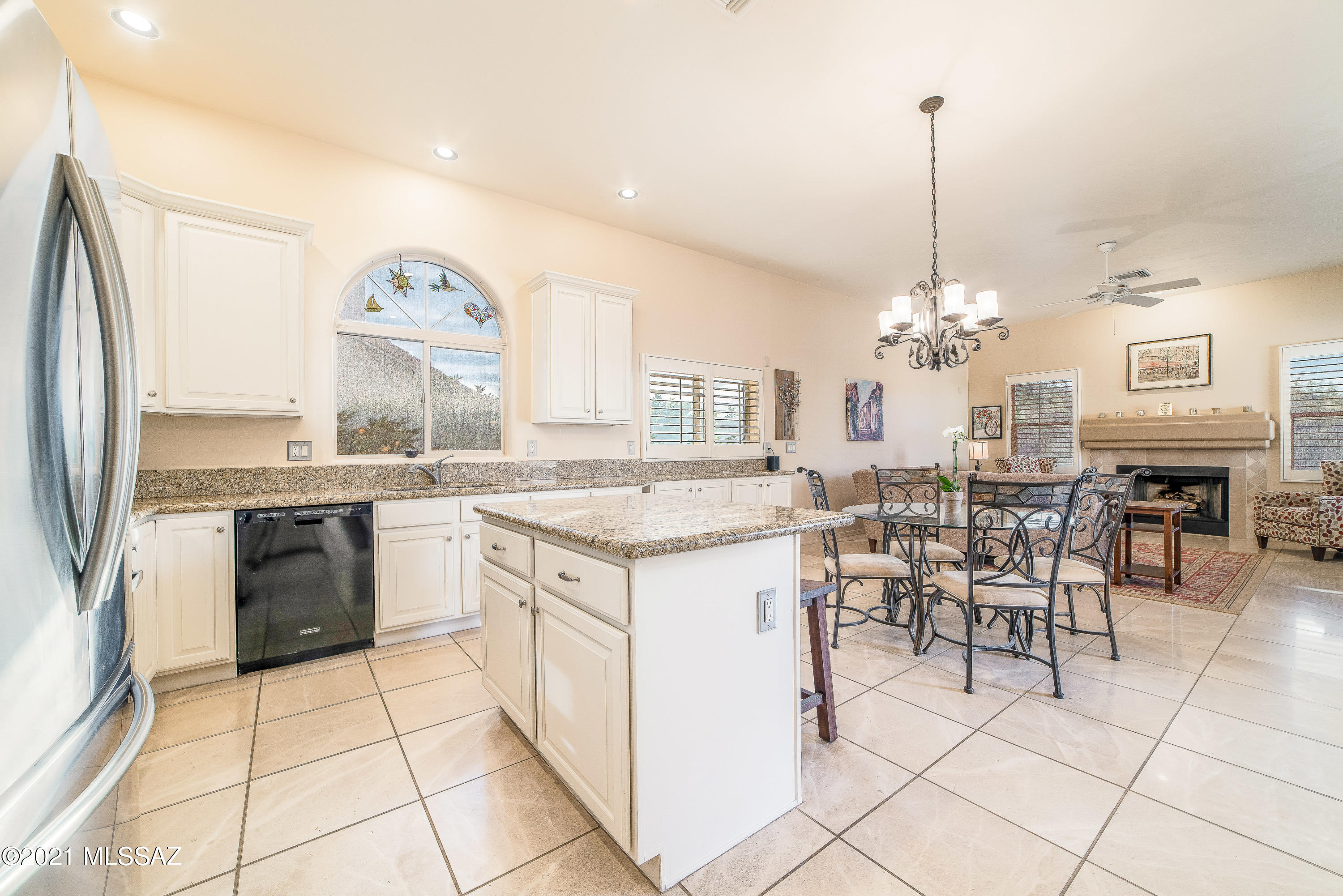 5425 N Ventana Vista Road