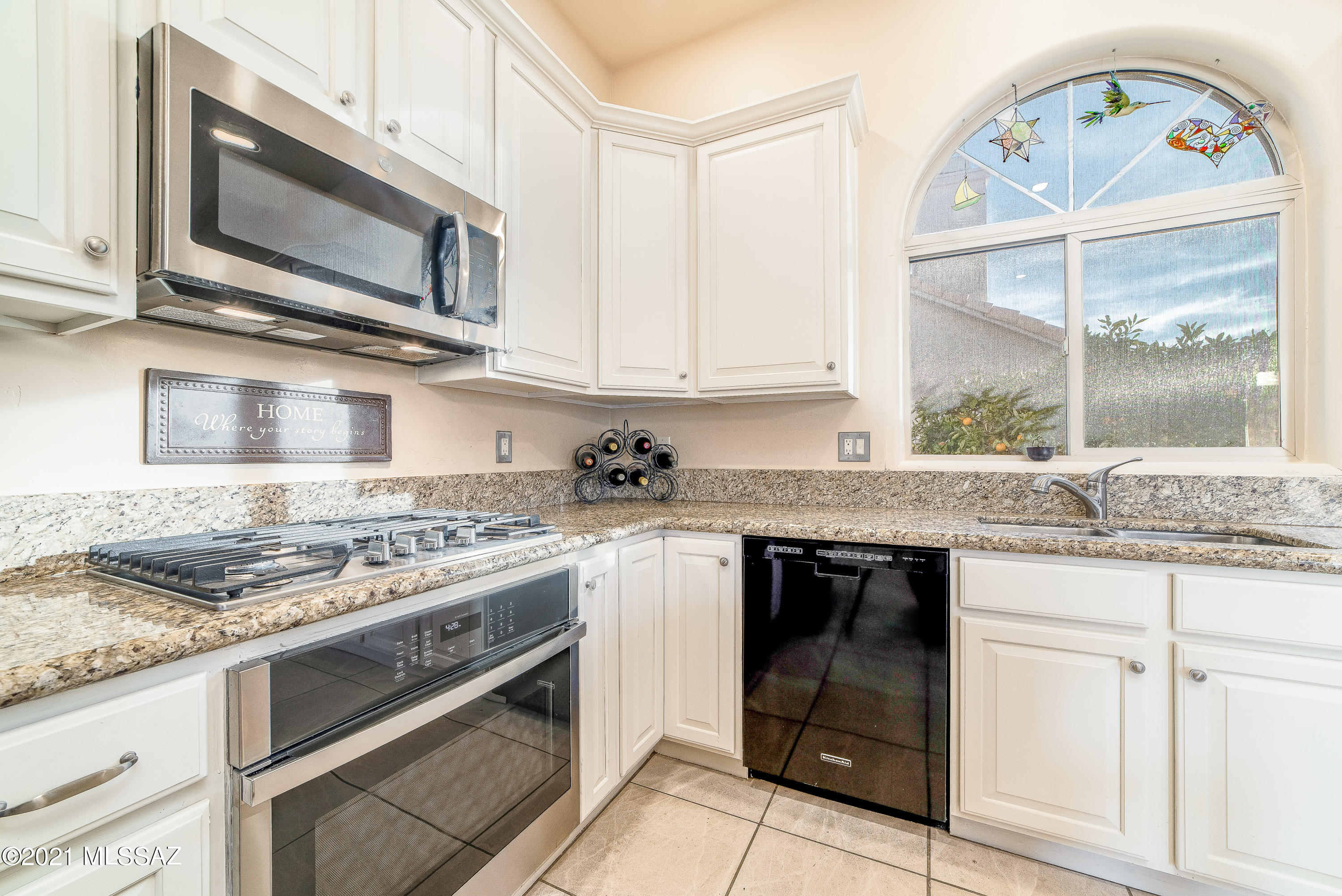 5425 N Ventana Vista Road