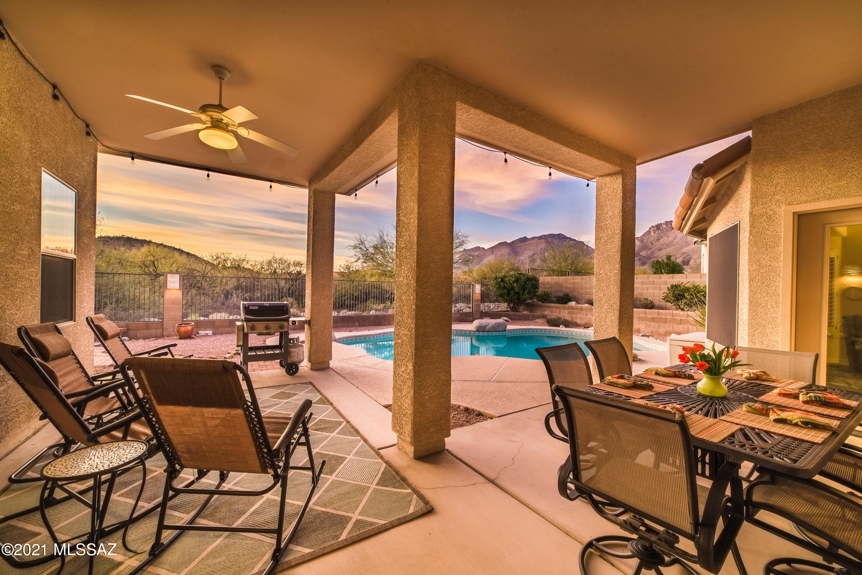 5425 N Ventana Vista Road