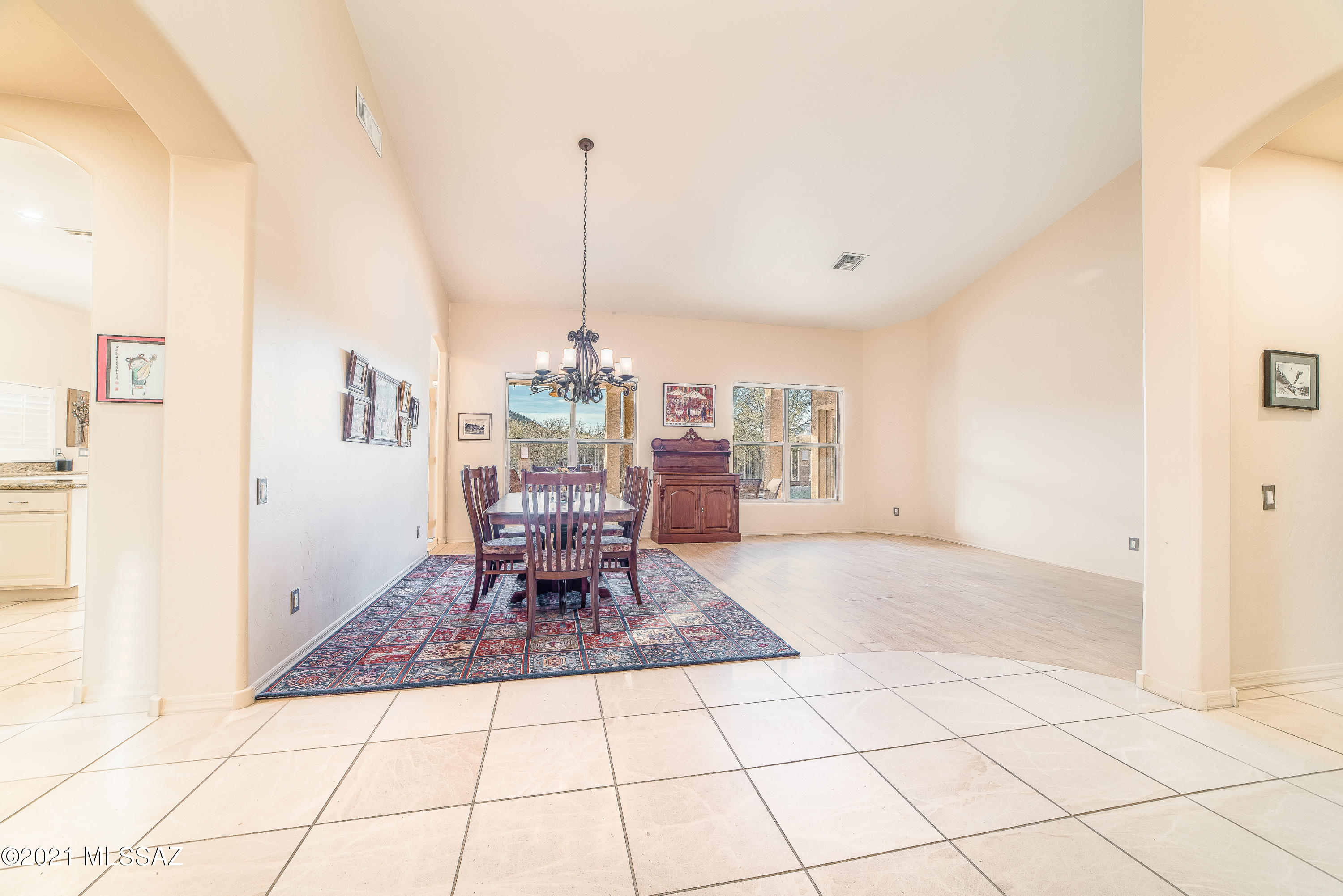 5425 N Ventana Vista Road