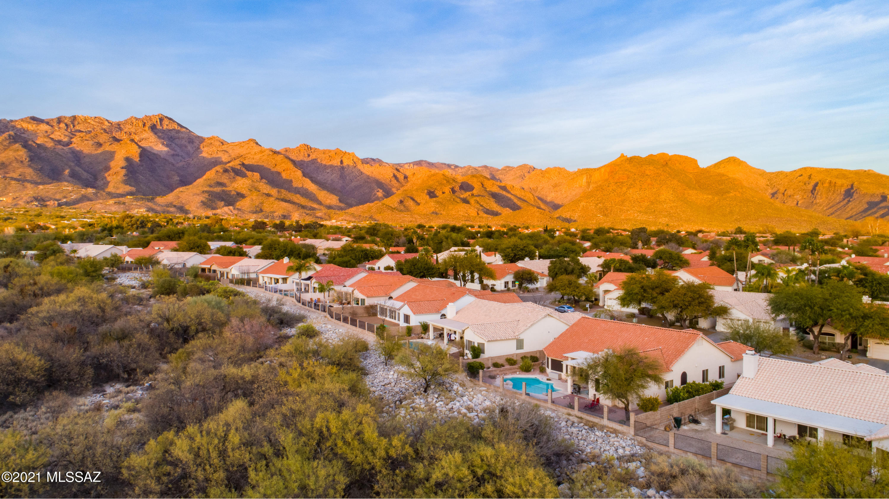 5425 N Ventana Vista Road