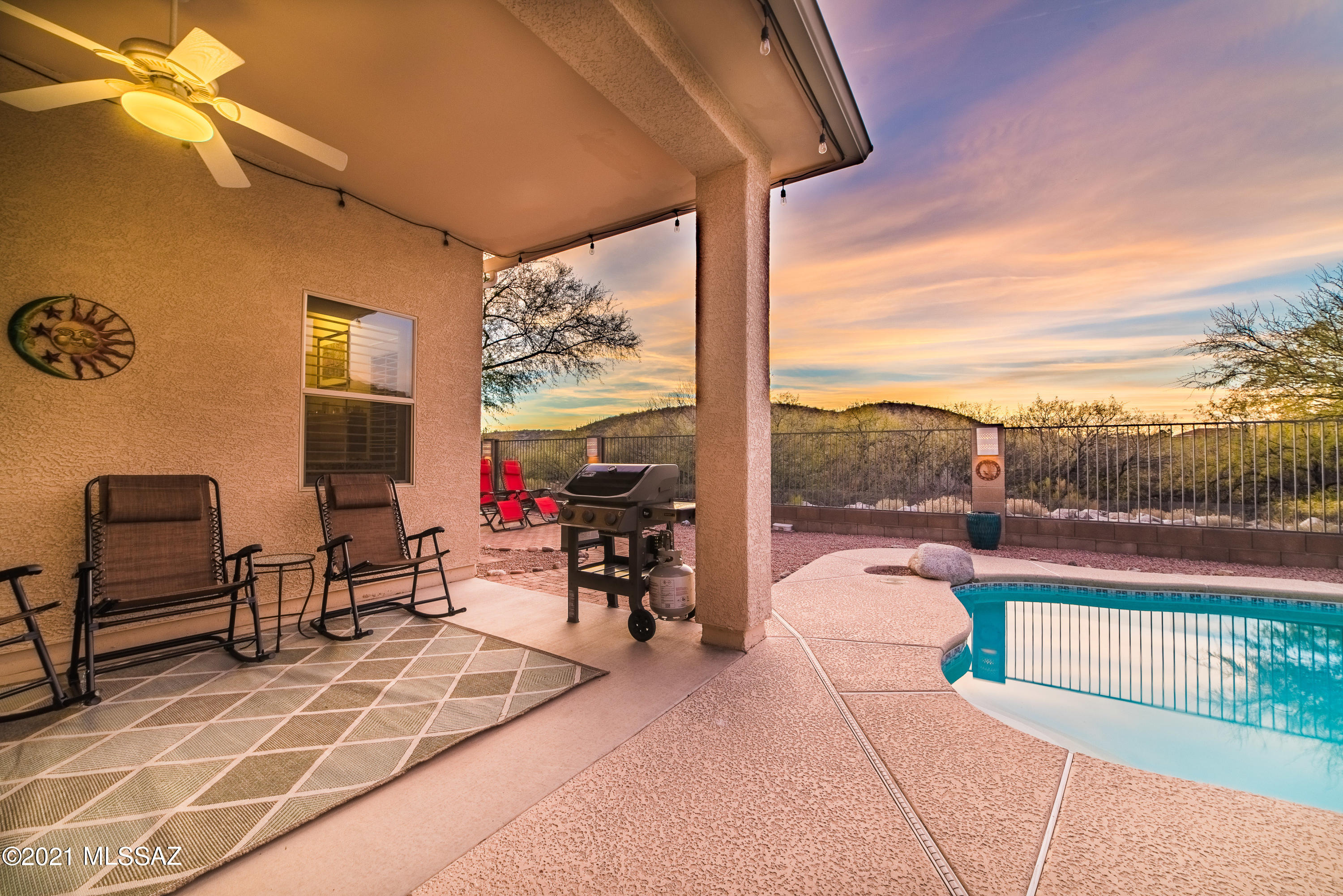 5425 N Ventana Vista Road