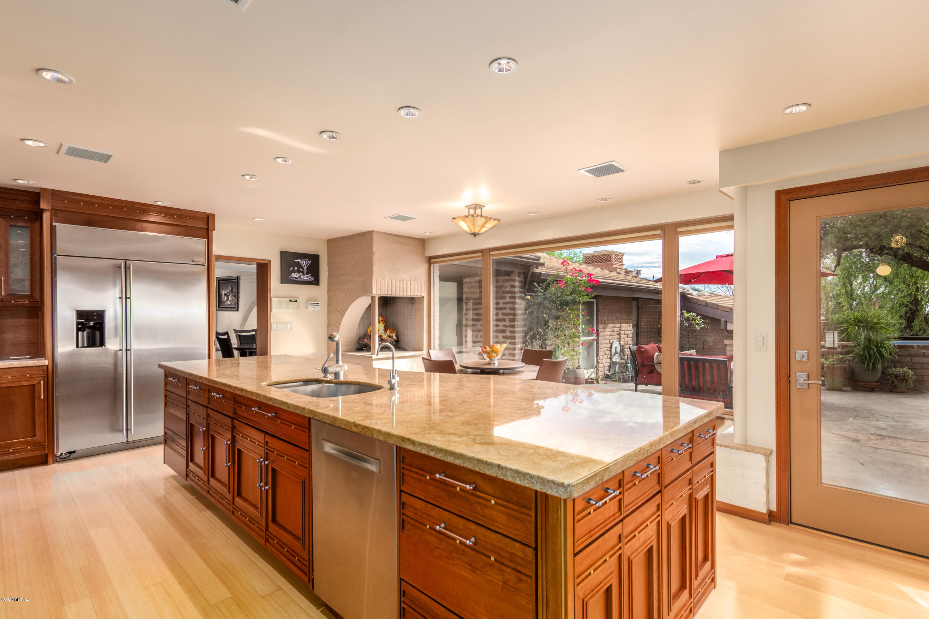 4750 N Camino Corto