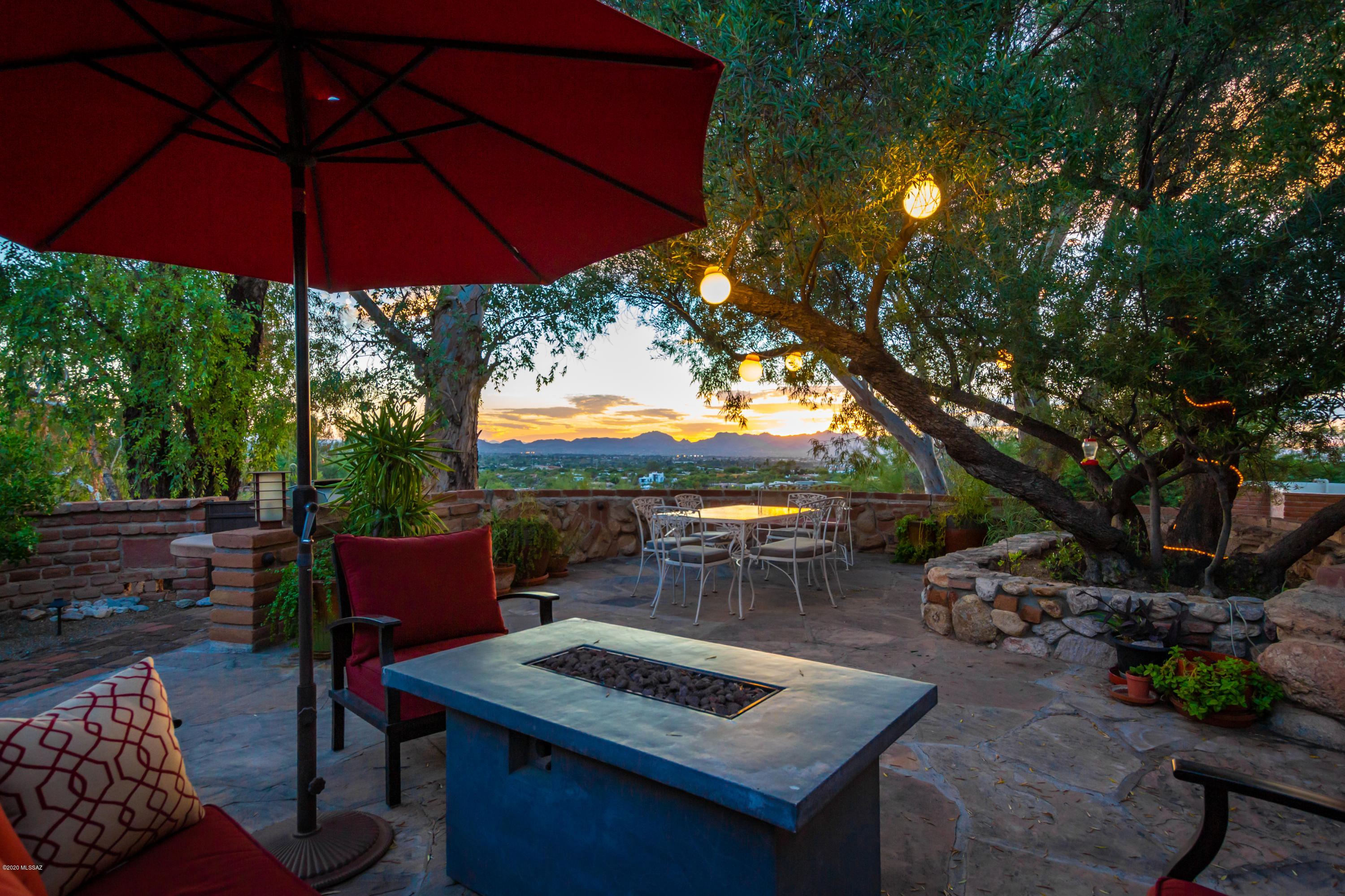 4750 N Camino Corto