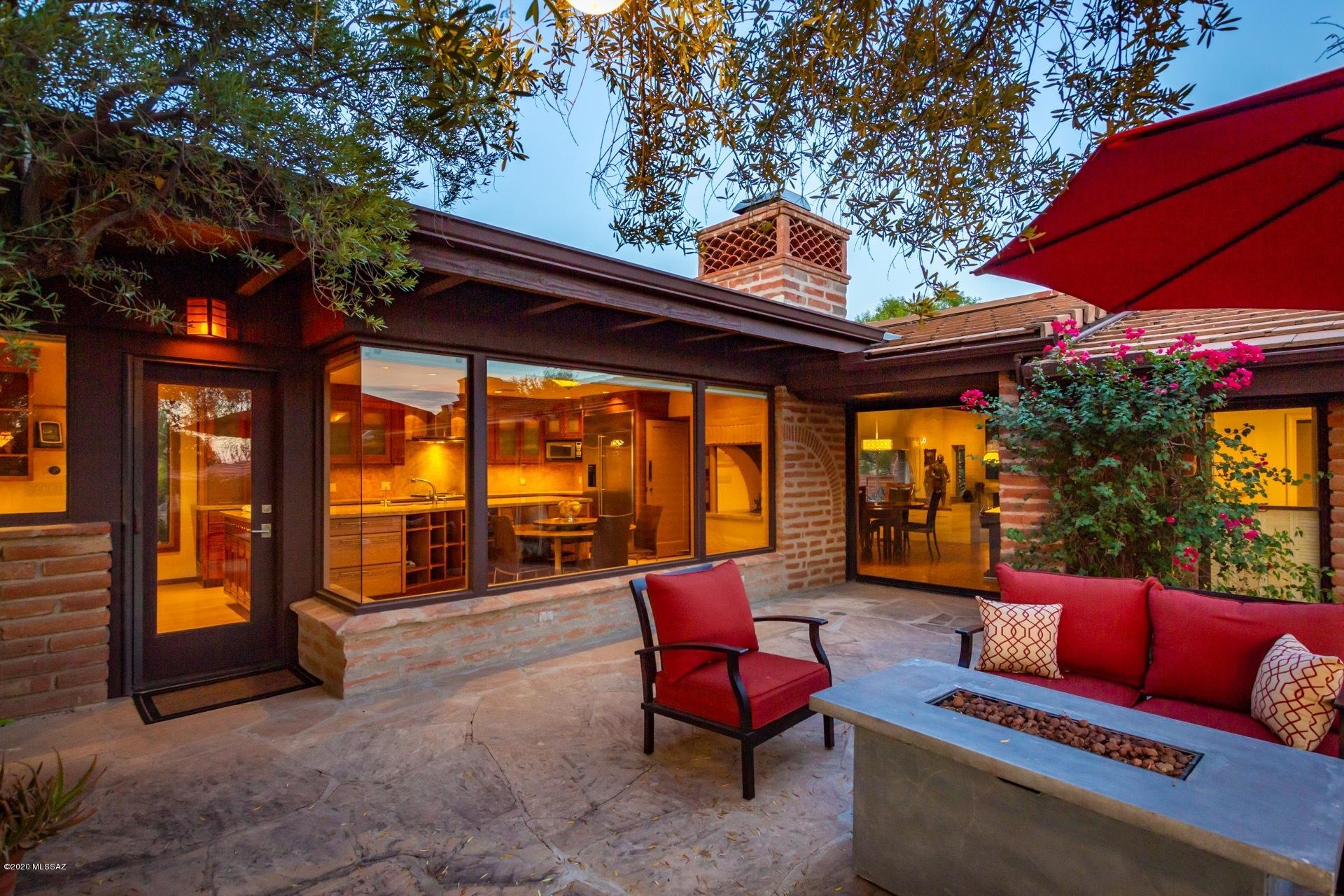 4750 N Camino Corto