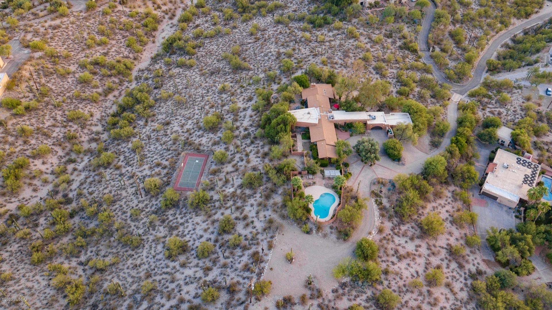 4750 N Camino Corto