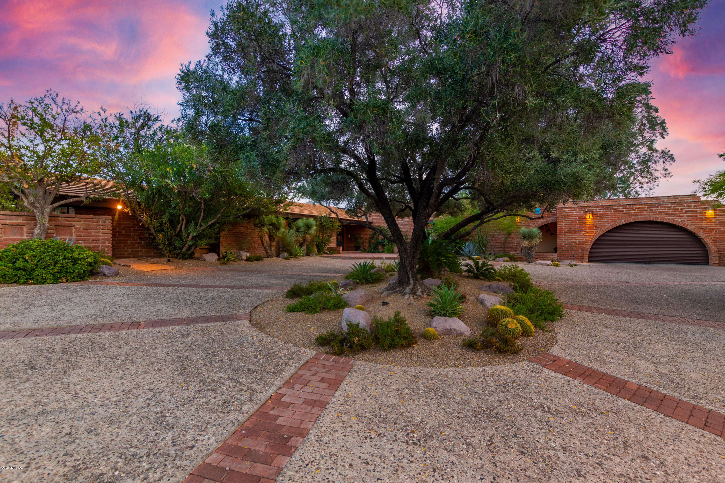 4750 N Camino Corto