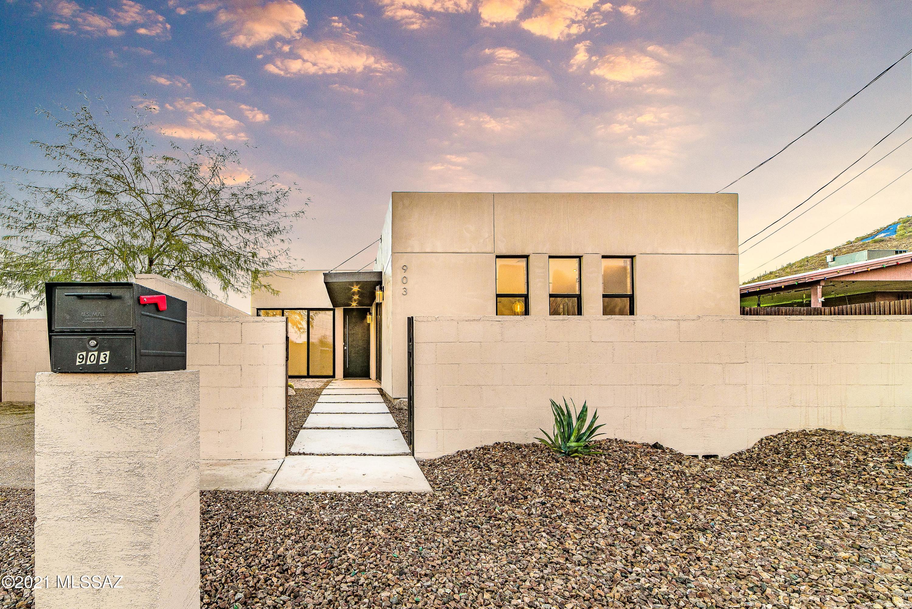 903 W Nearmont Drive