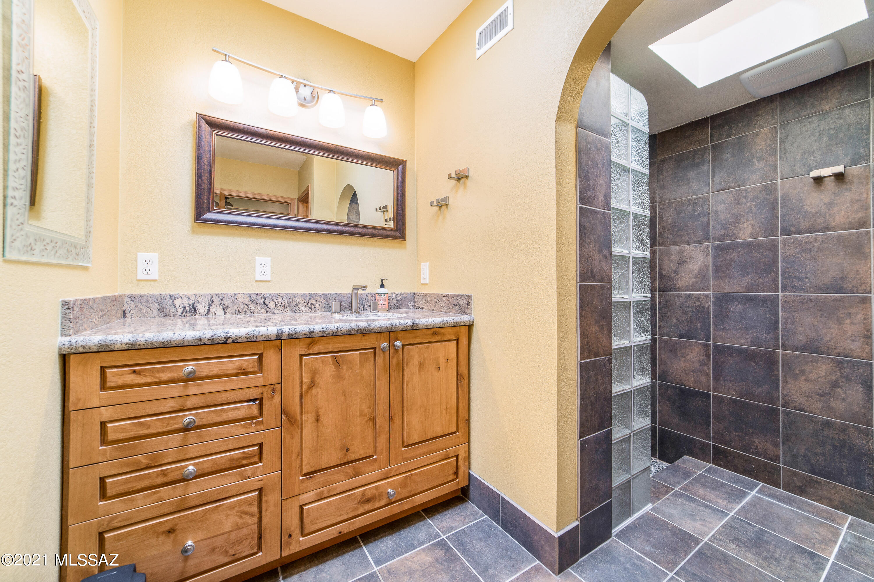 8251 E Big Horn Trail