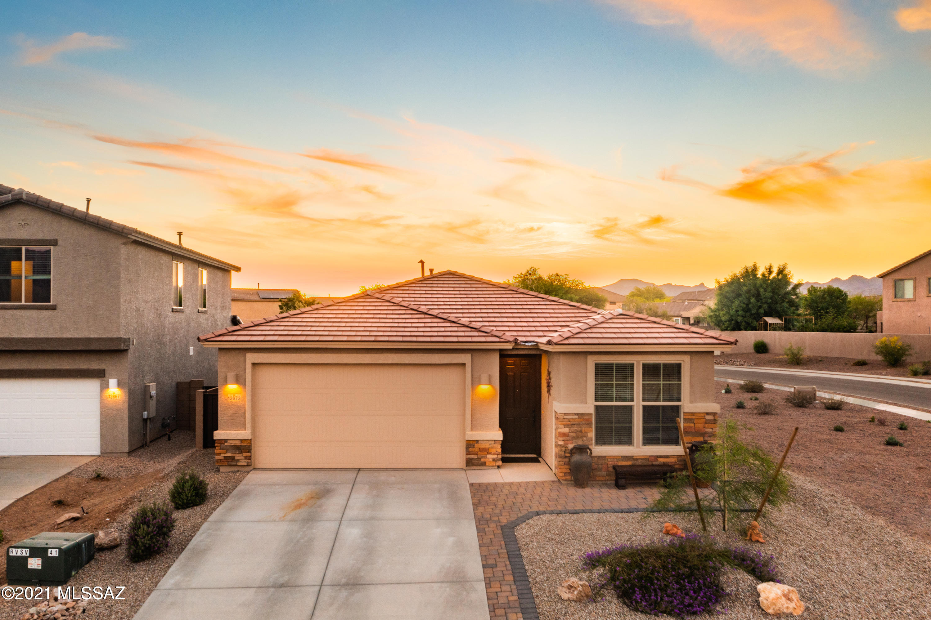 12873 N Oakhurst Loop