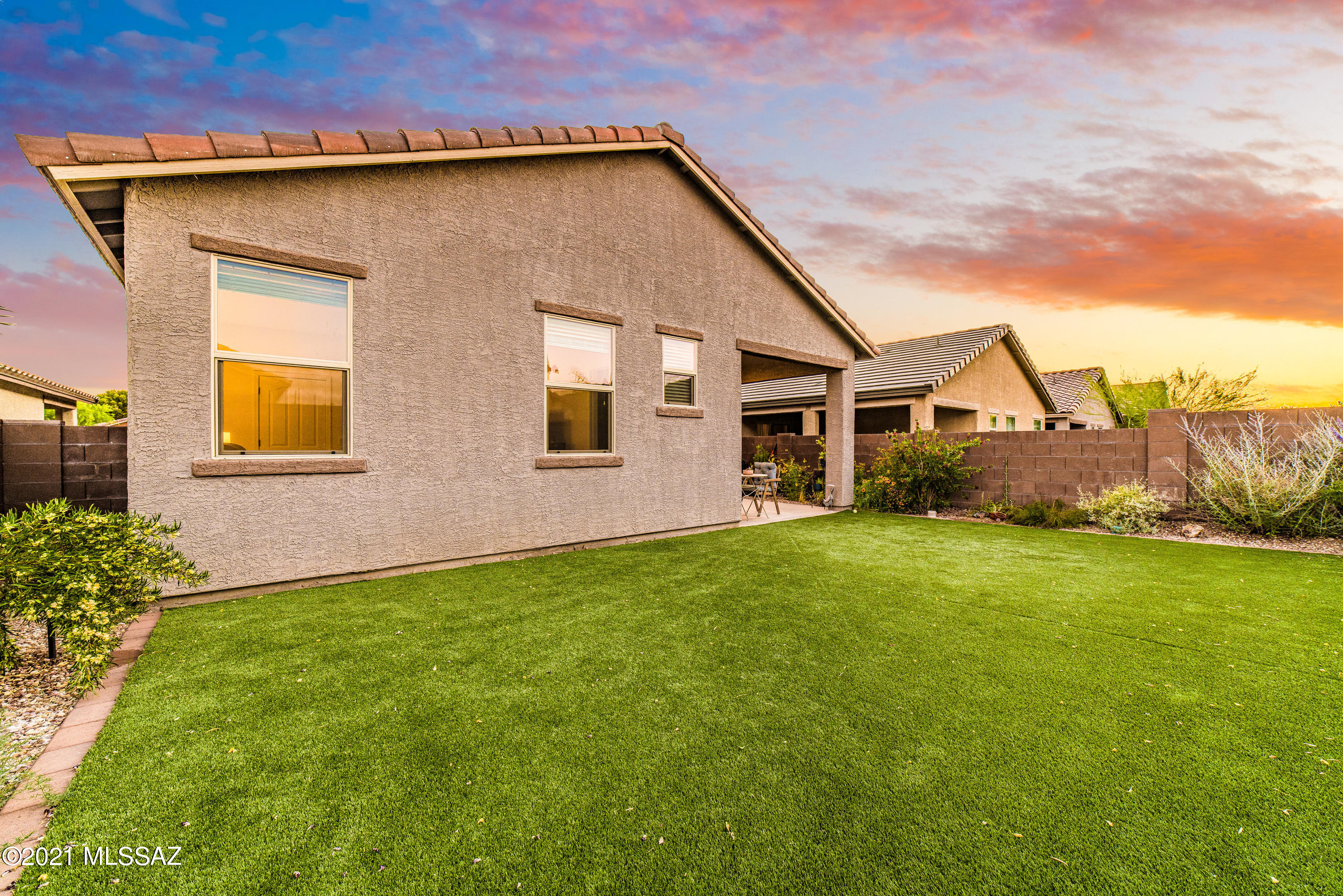 8684 N Genoa Court