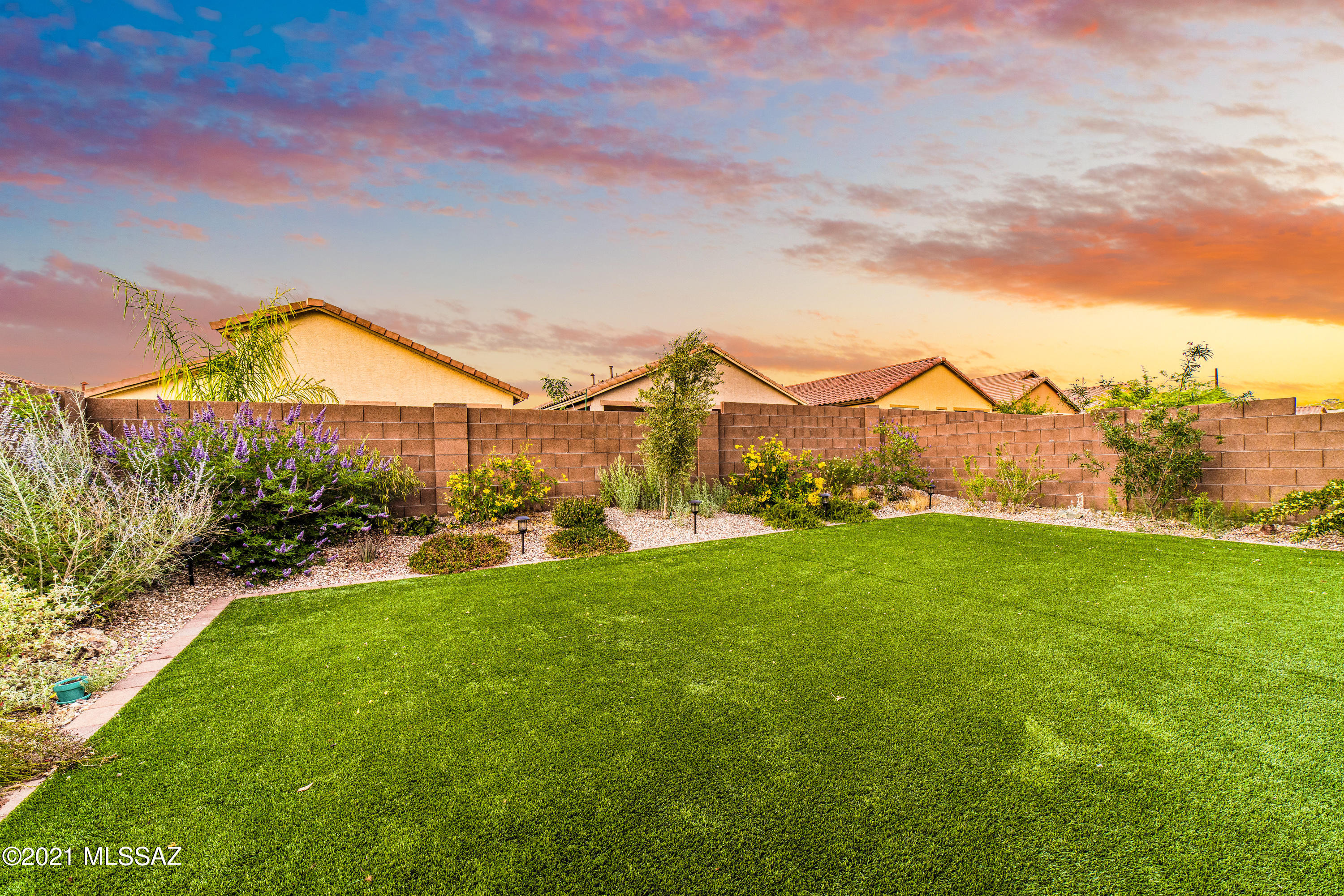 8684 N Genoa Court