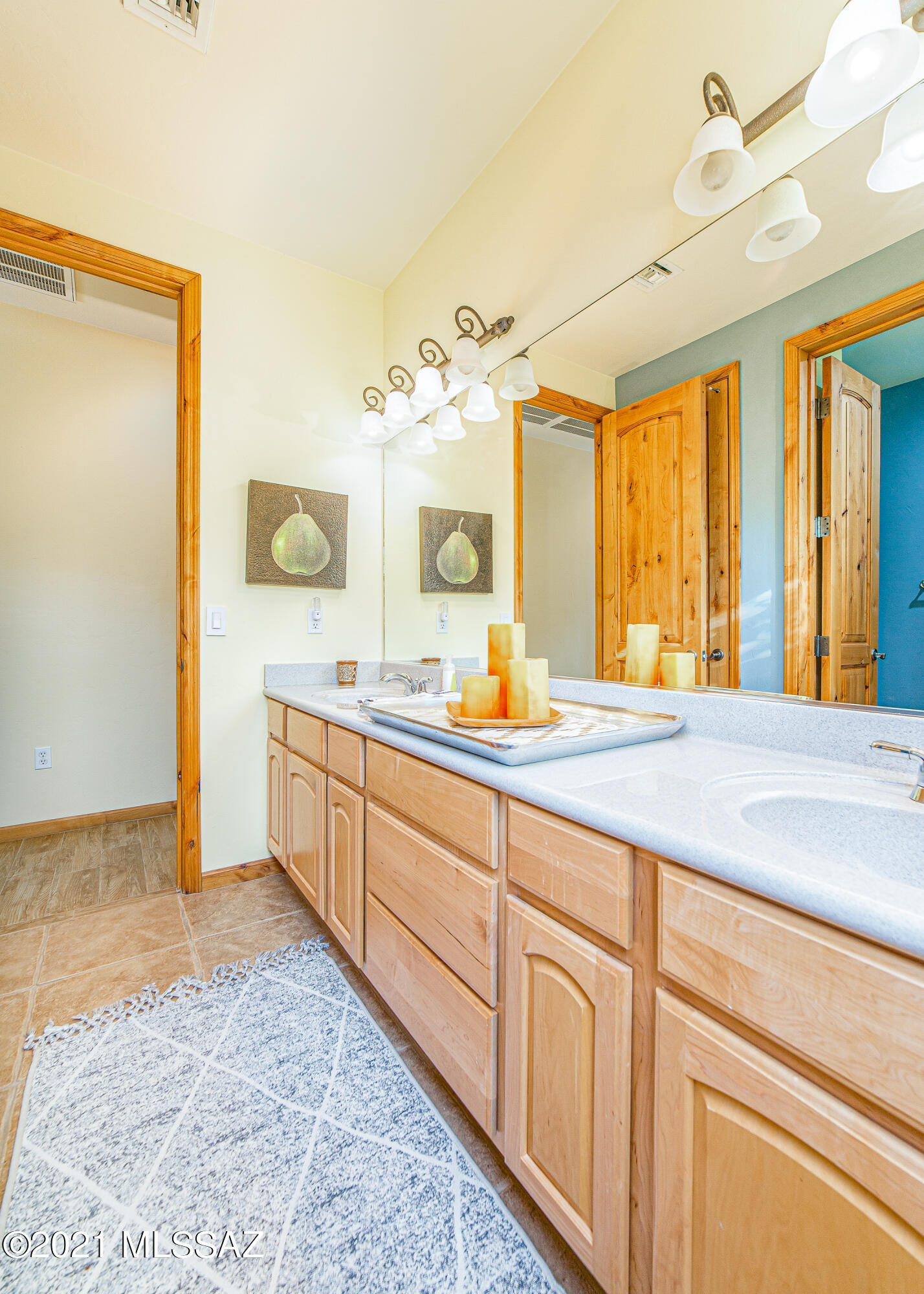 4745 W Cactus Bluff Drive