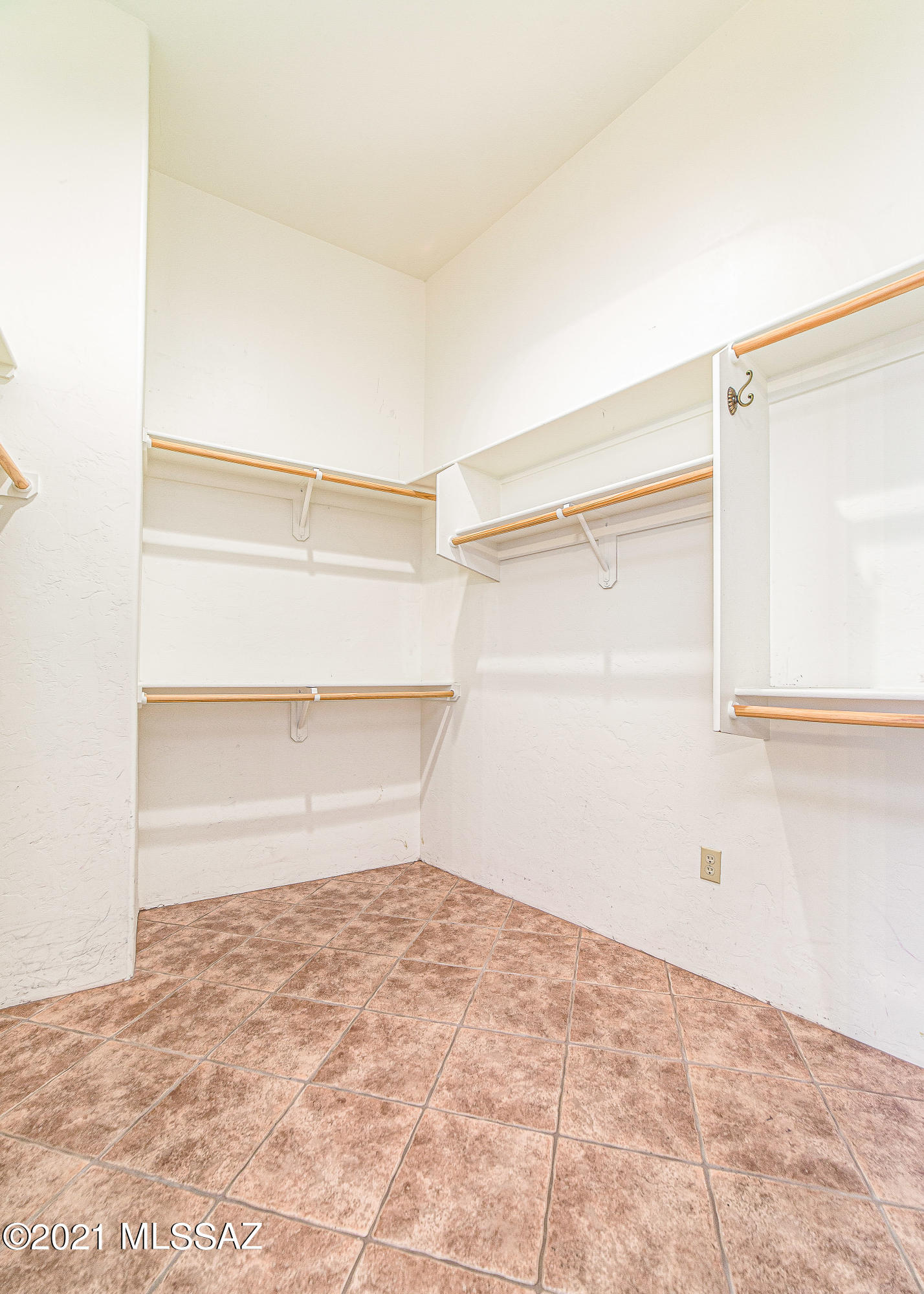 7511 E Placita Ventana Hayes
