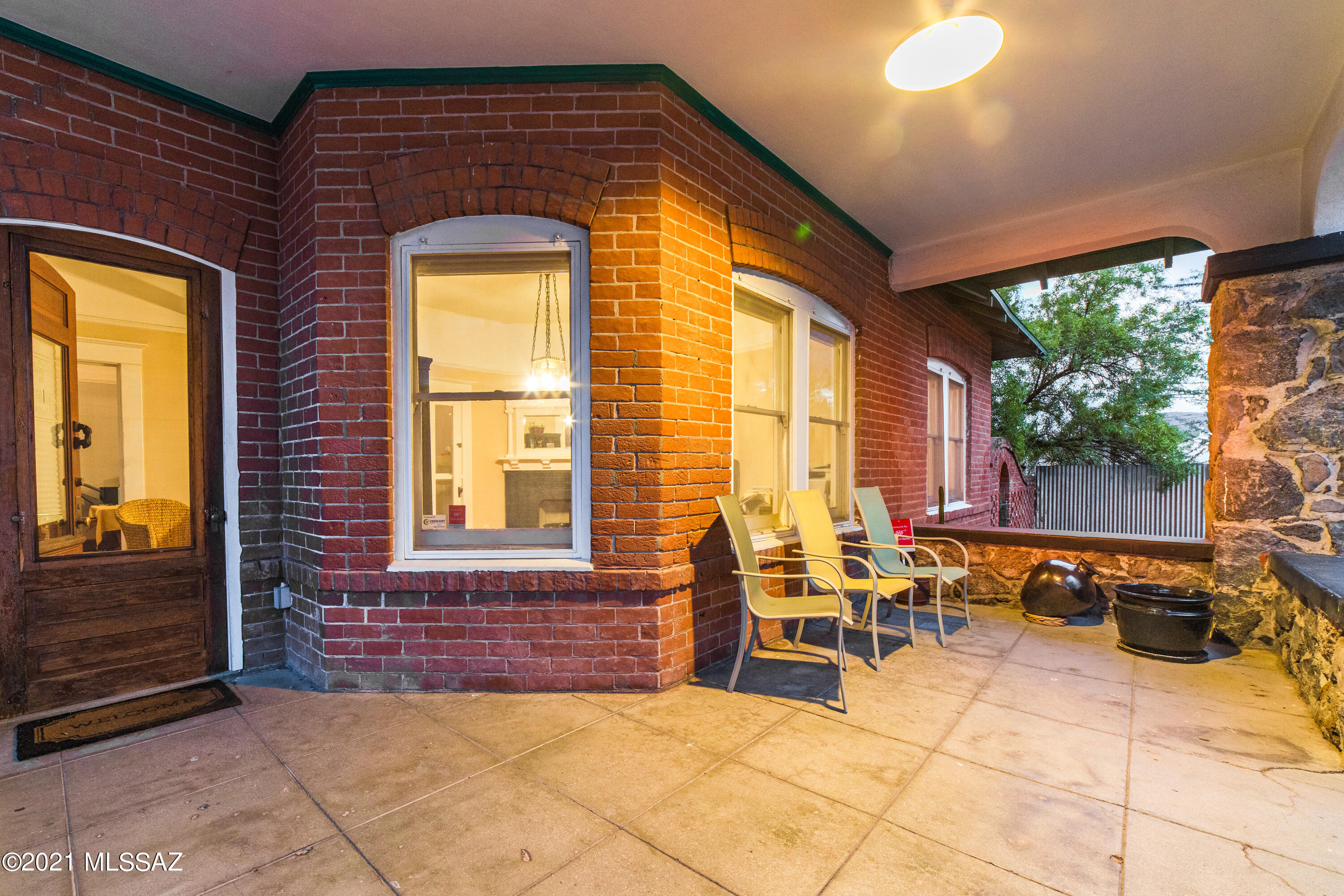 136 W Simpson Street