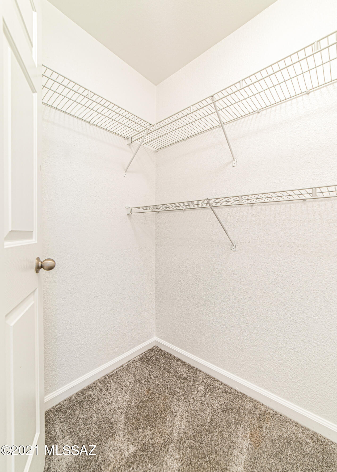 6651 N Campbell Avenue Unit: 205