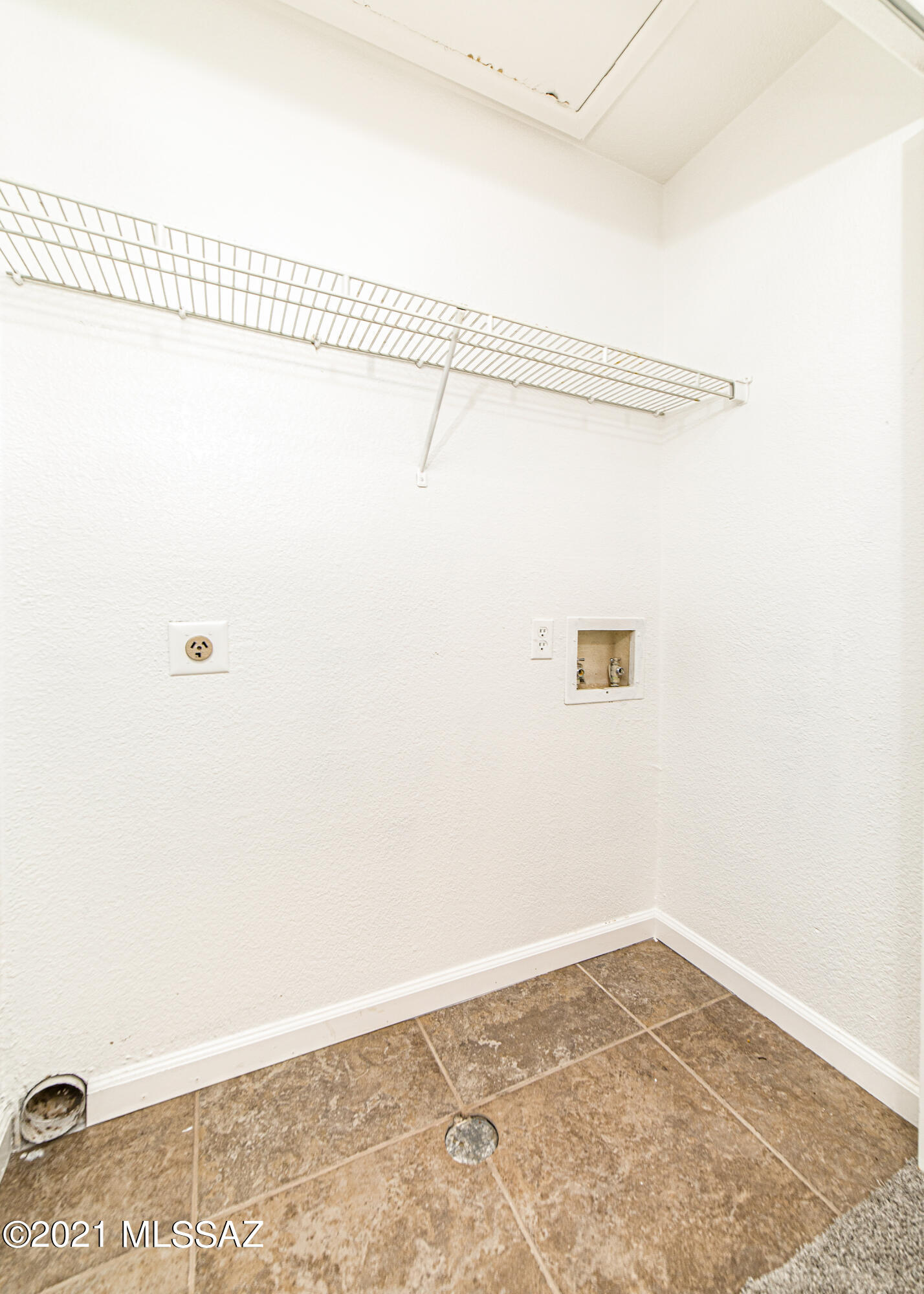 6651 N Campbell Avenue Unit: 205