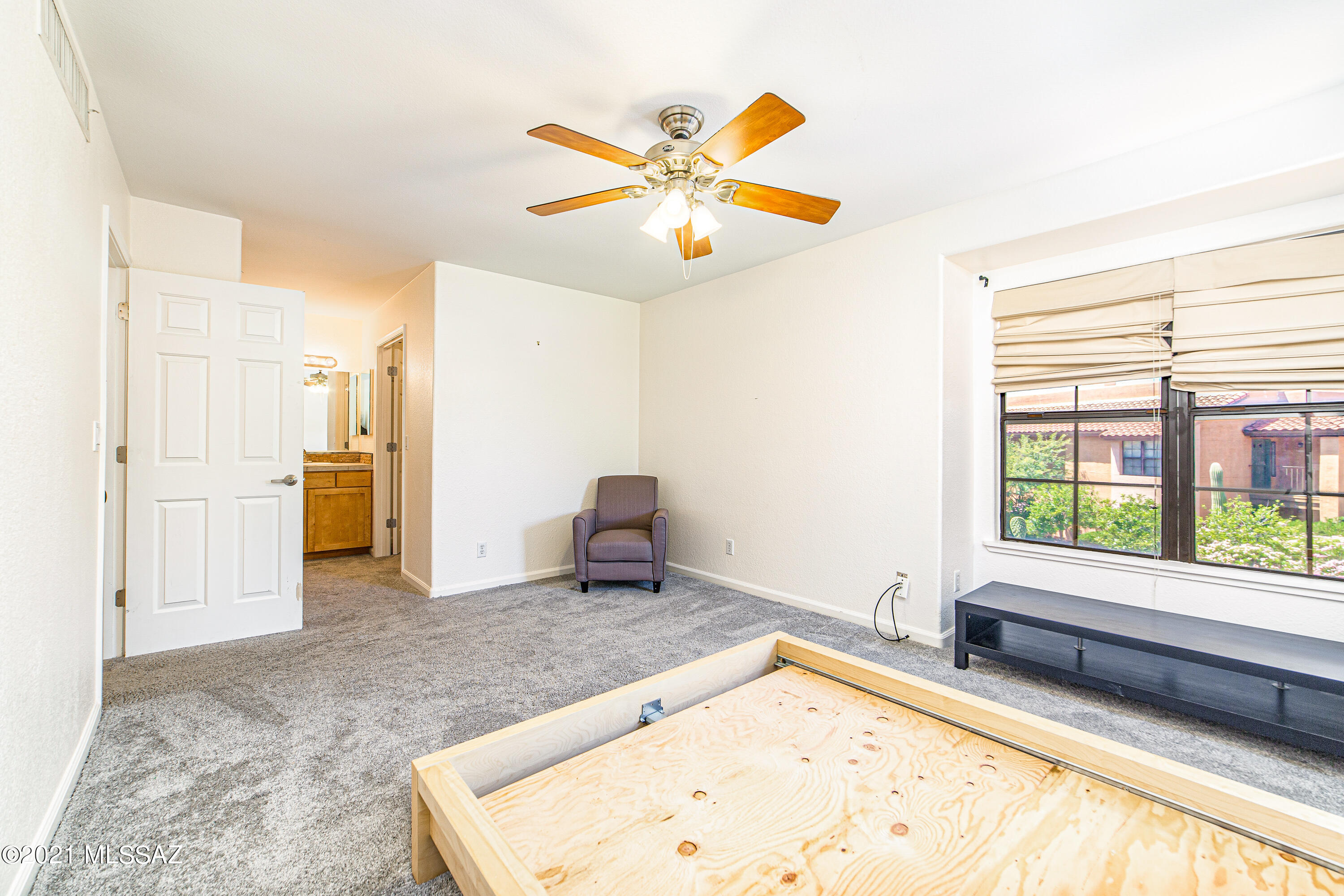 6651 N Campbell Avenue Unit: 205